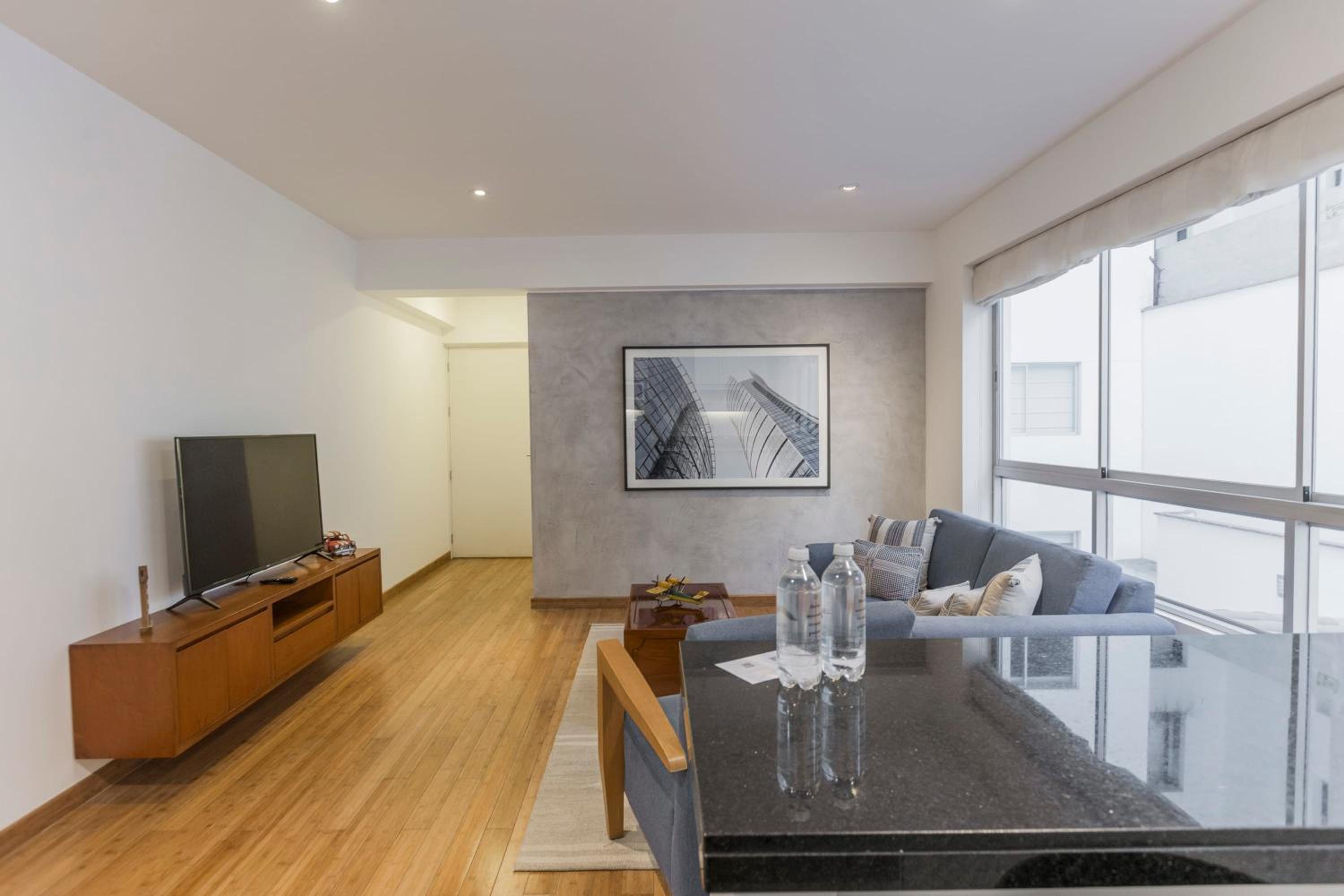 Stylish 2BR in Miraflores