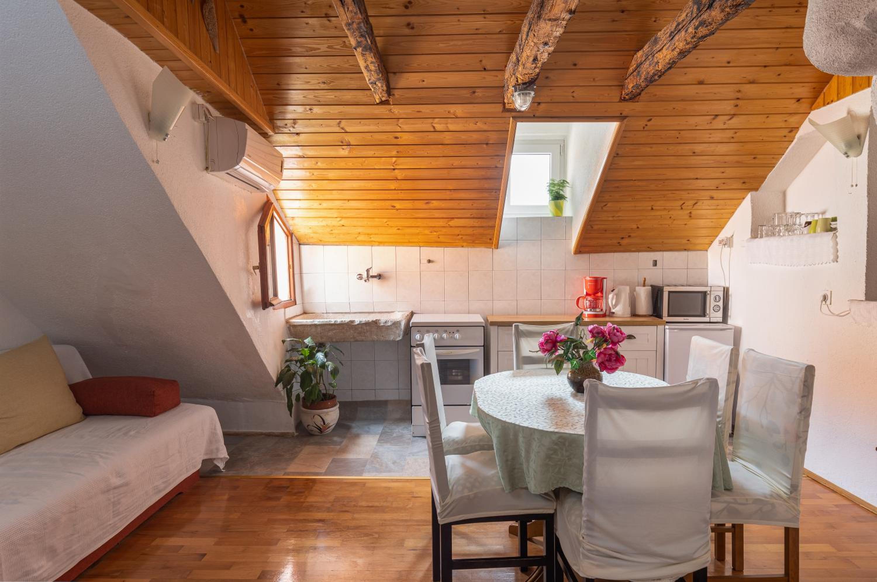 Old Town Baroque Palace Accommodation