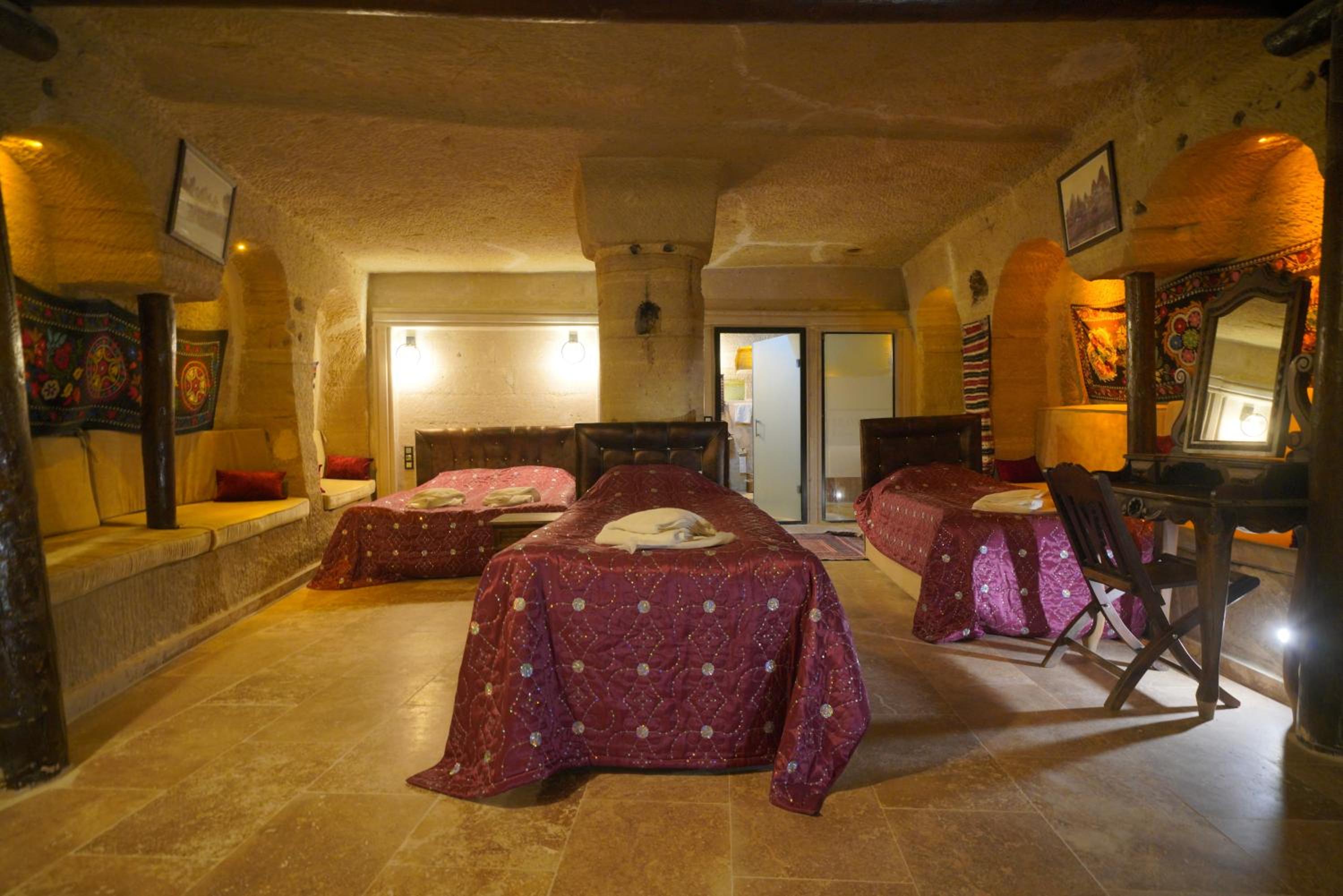 Travel Inn Cave Hotel - Image 80