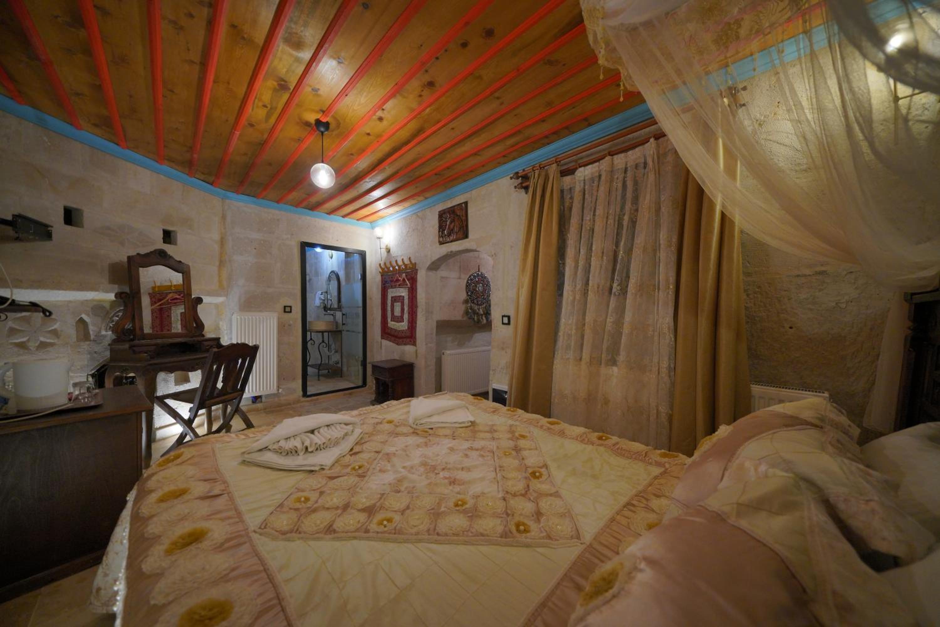 Travel Inn Cave Hotel - Image 87