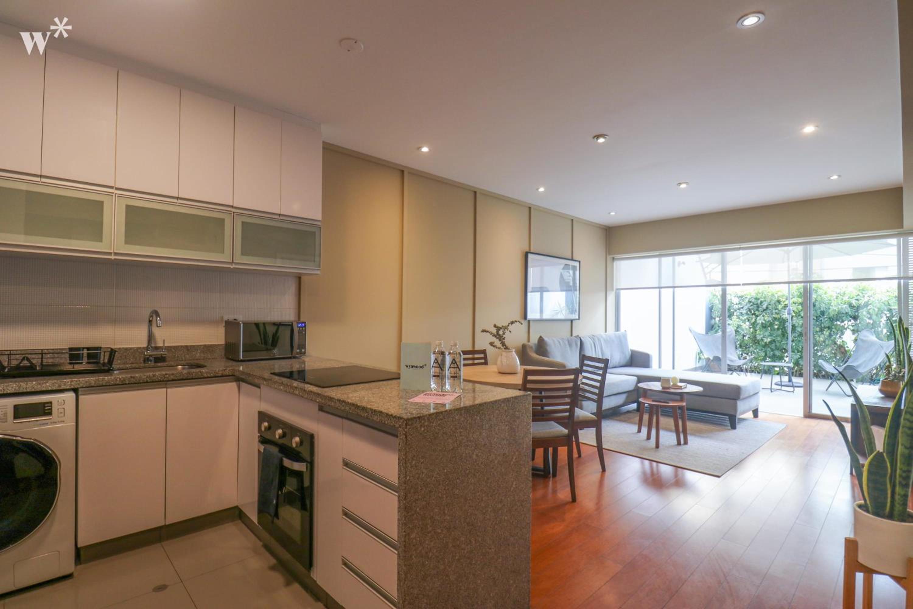 Spectacular 1BR in Miraflores view 5