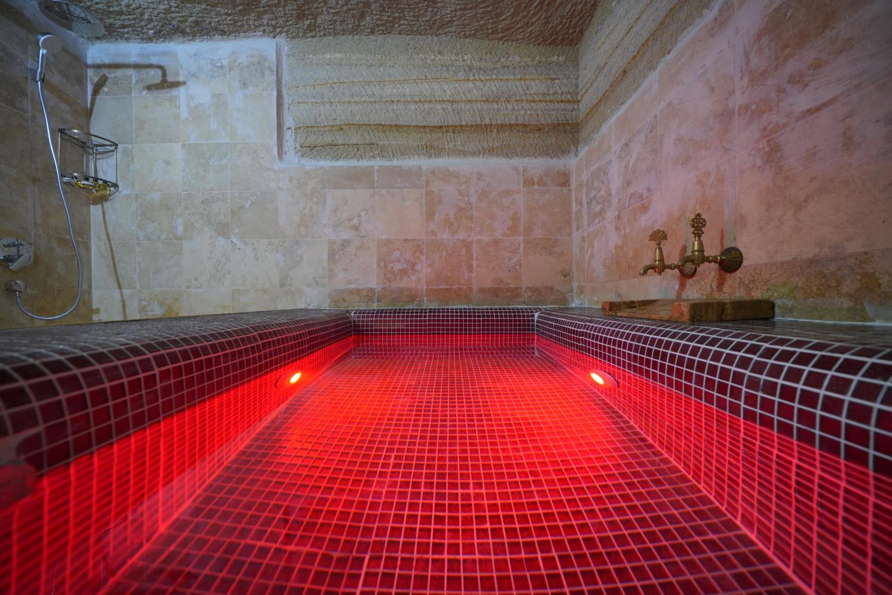 Travel Inn Cave Hotel - Image 7