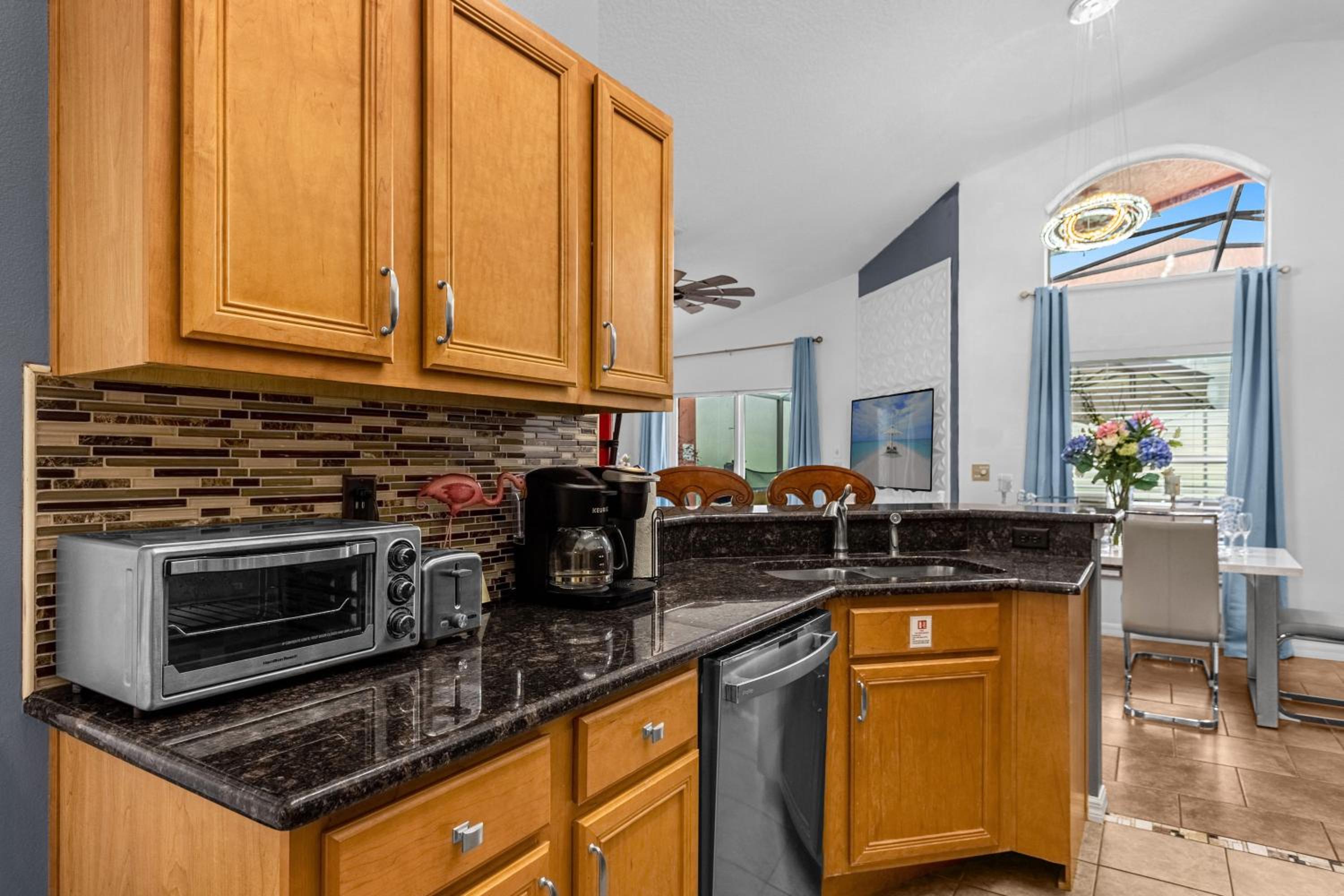 Solana Tropical house with pool, game room near Disney