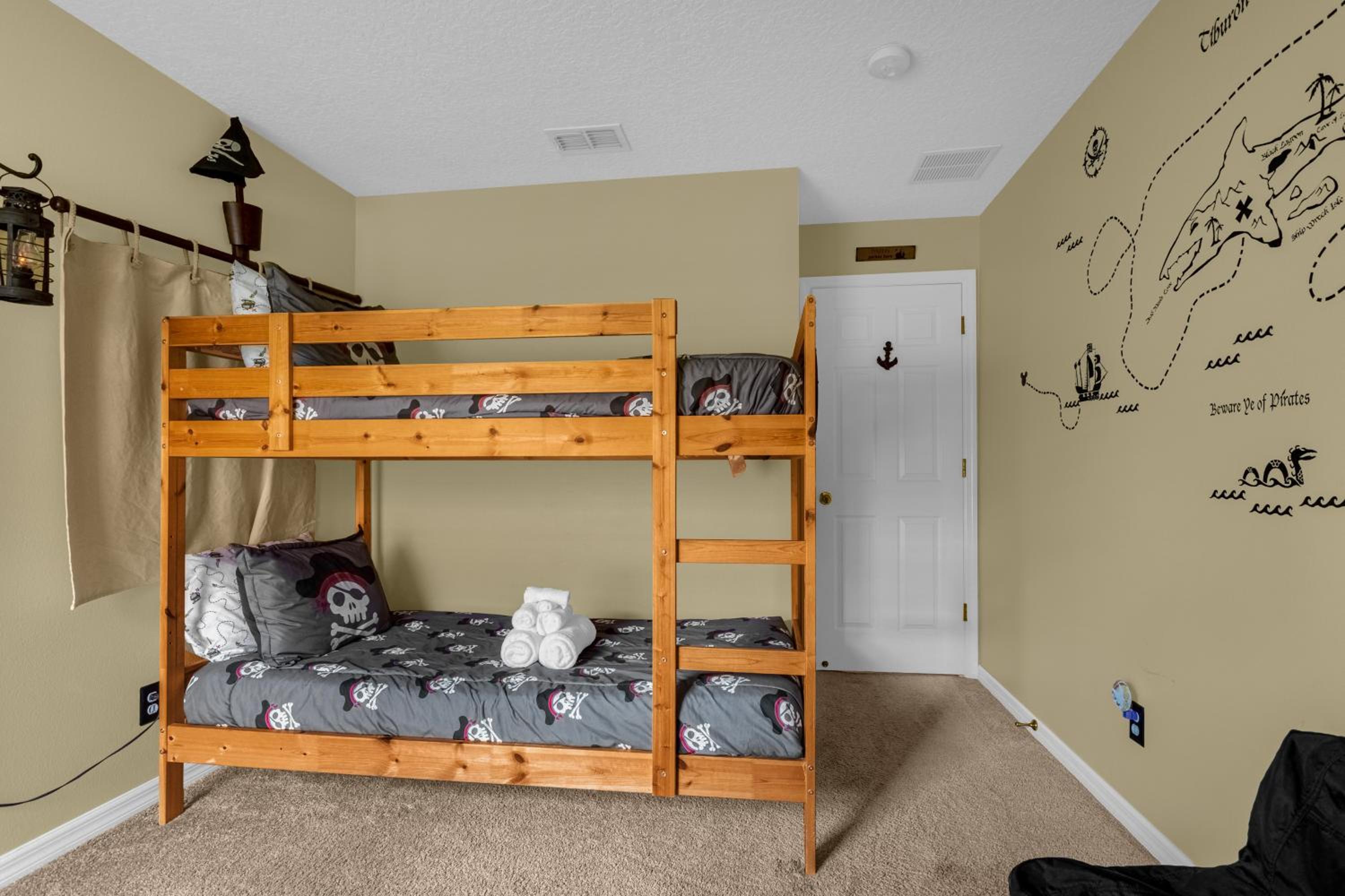 Solana Tropical house with pool, game room near Disney