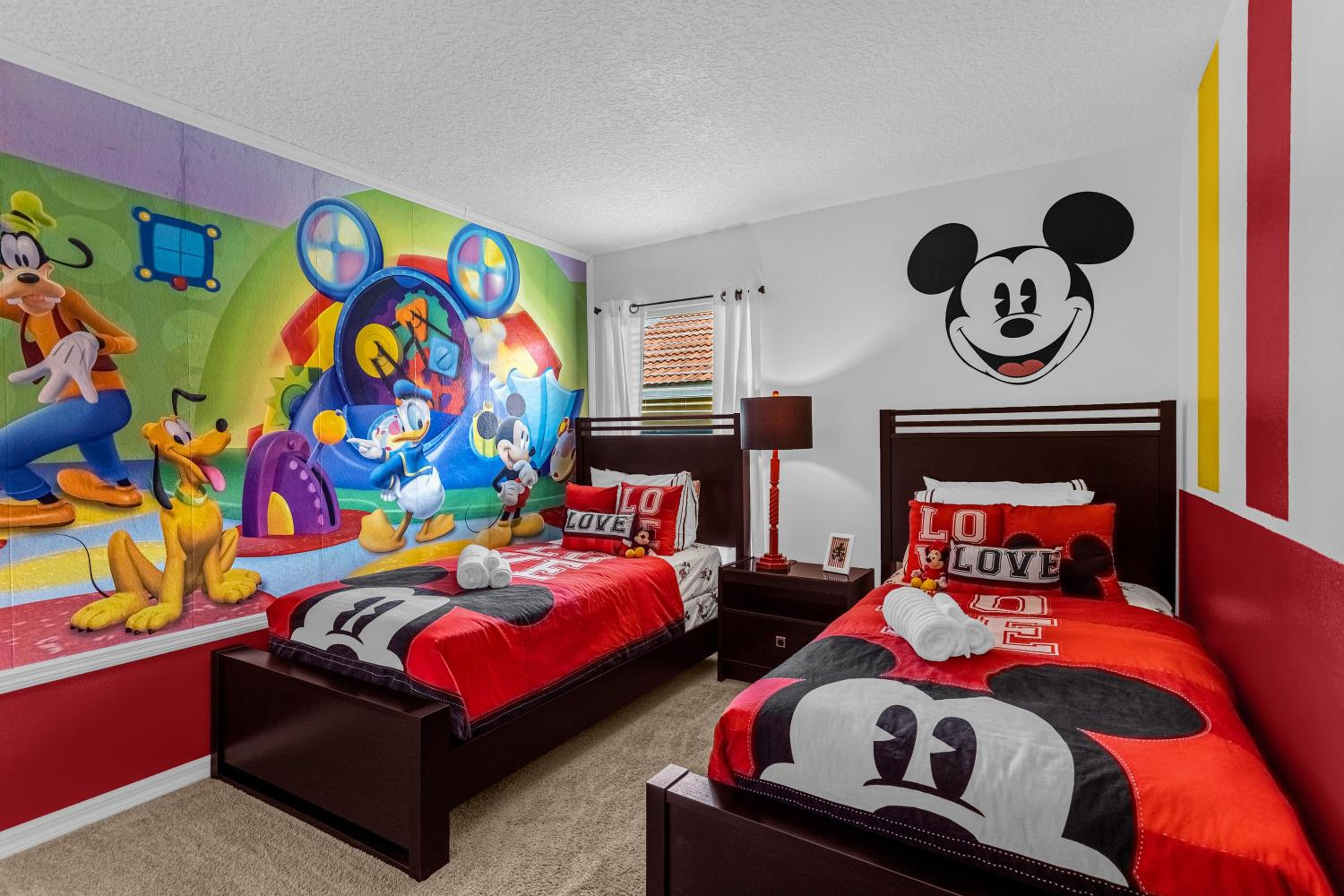 Solana Tropical house with pool, game room near Disney