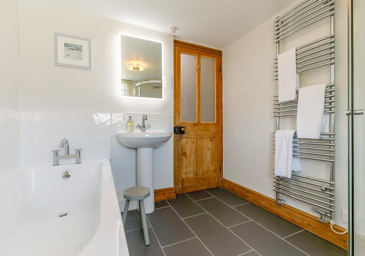 4 Bed in Padstow oc-p00297
