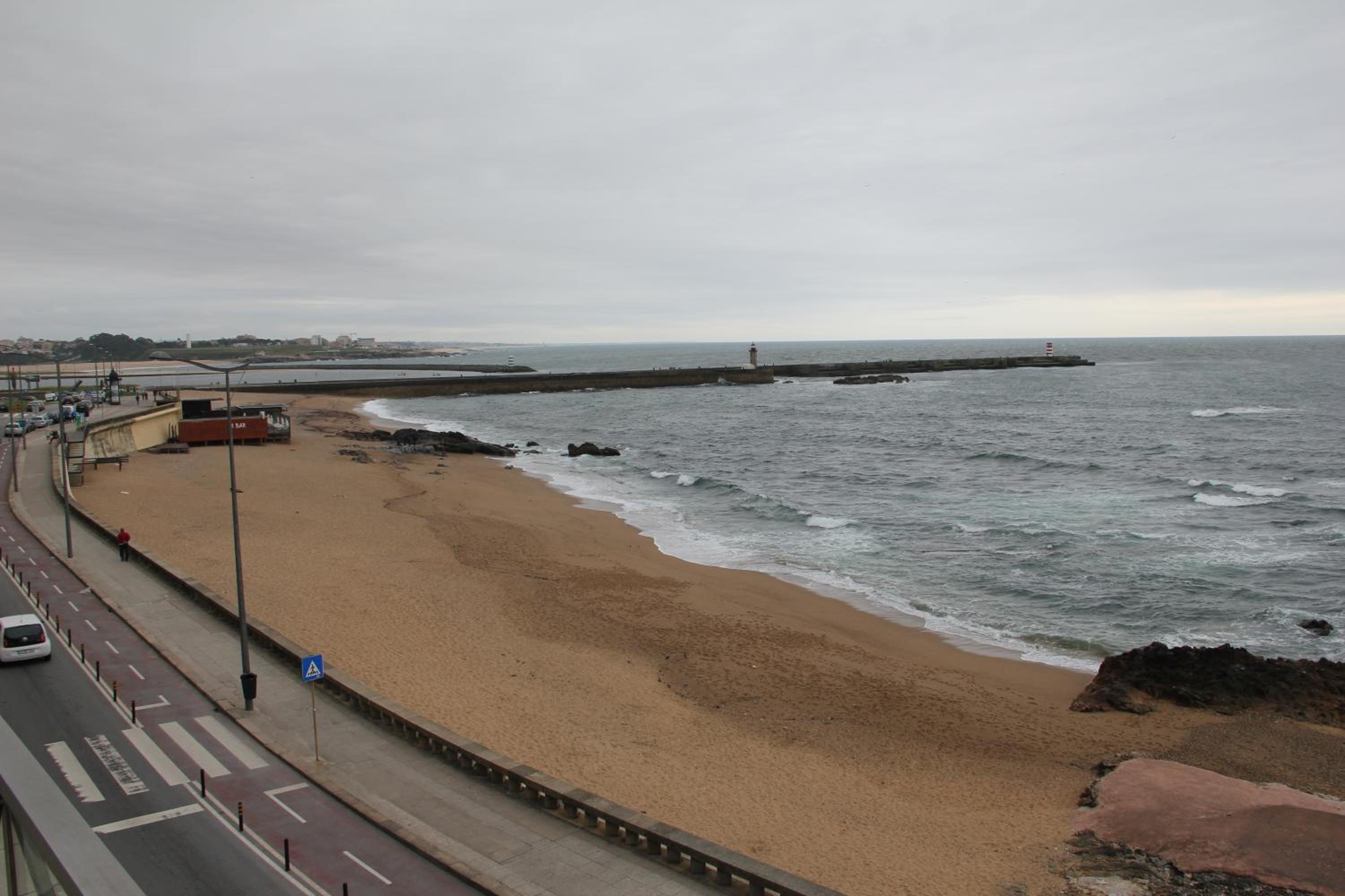 Bartolomeu Beach Apartments view 4