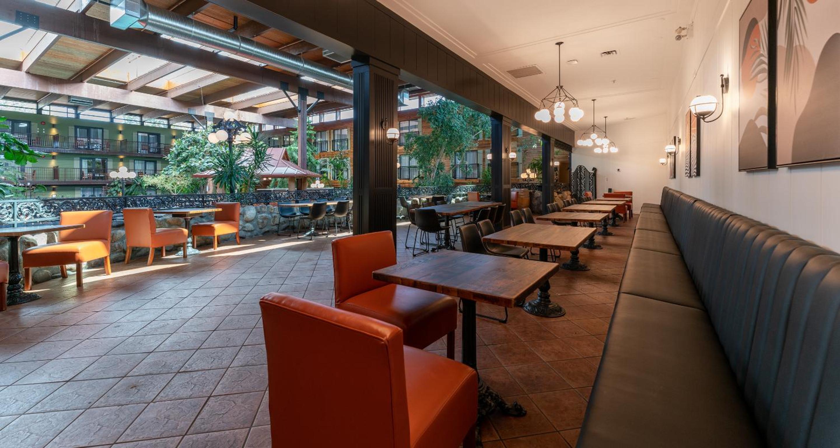 Vernon Vacations - Prestige Vernon Lodge - Property Image 3