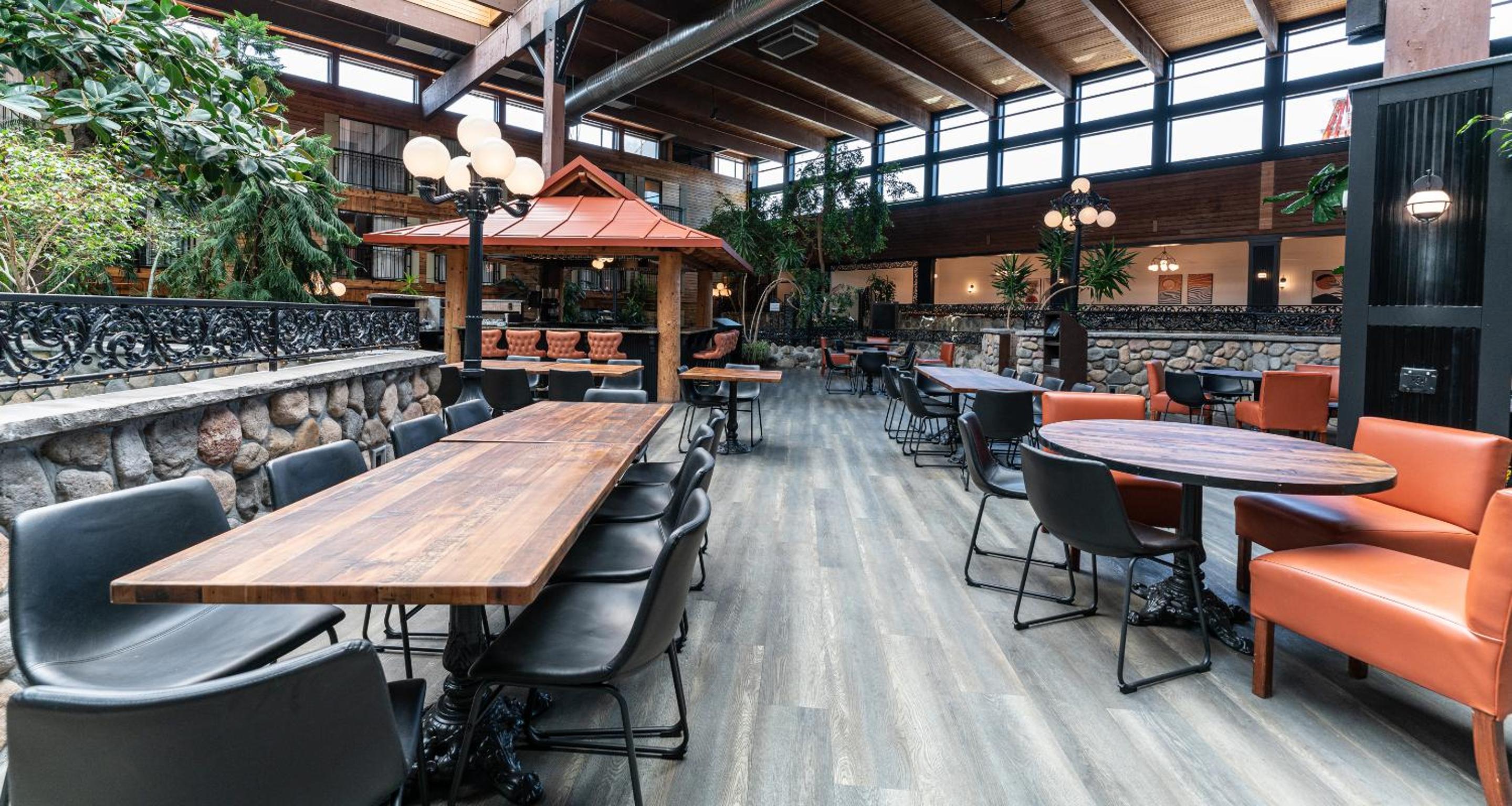 Vernon Vacations - Prestige Vernon Lodge - Property Image 9