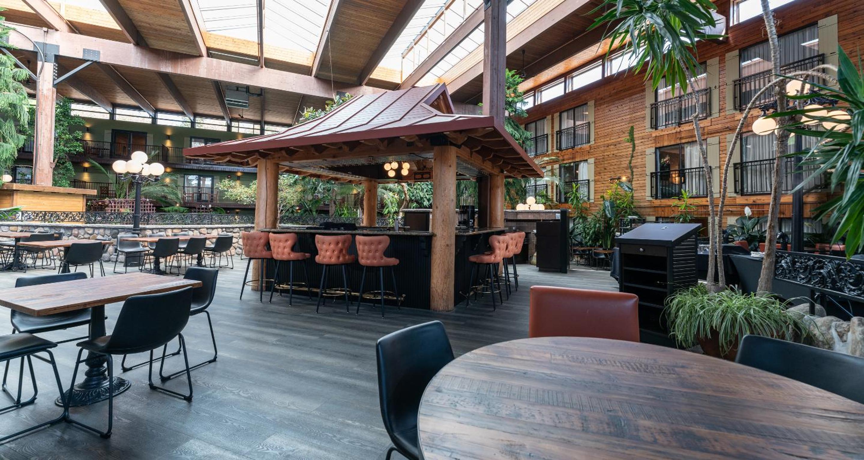 Vernon Vacations - Prestige Vernon Lodge - Property Image 7