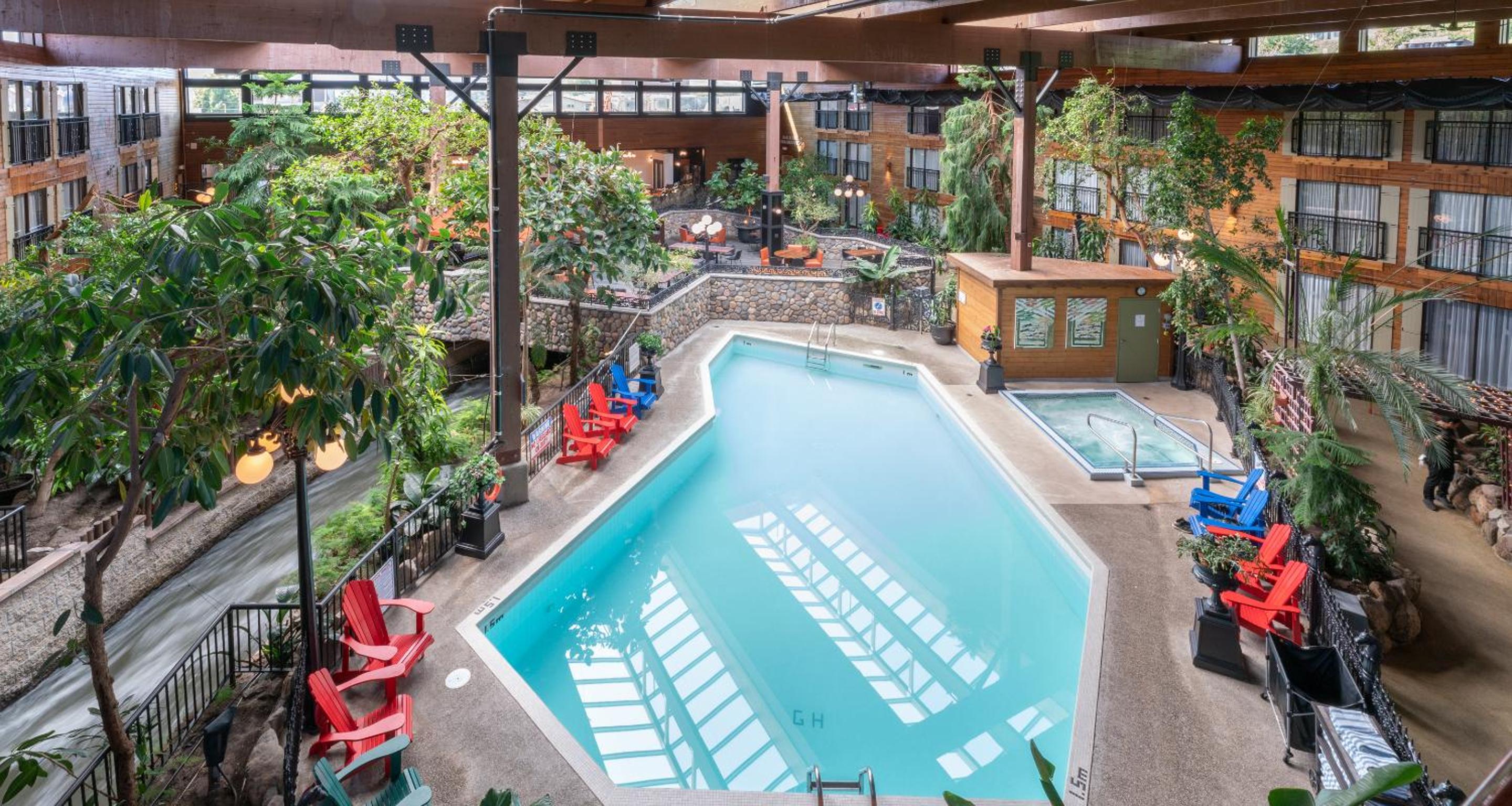 Vernon Vacations - Prestige Vernon Lodge - Property Image 5