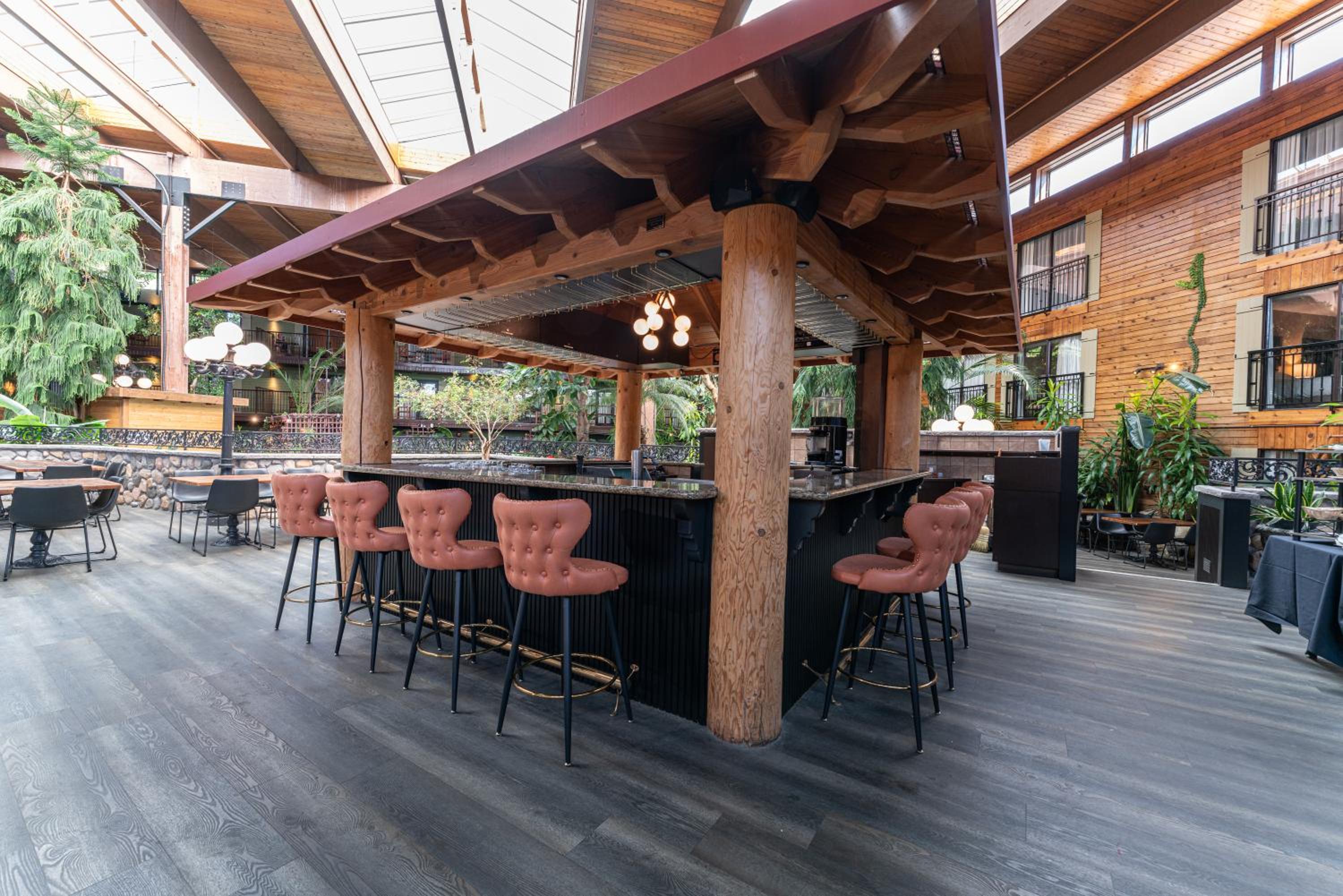 Vernon Vacations - Prestige Vernon Lodge - Property Image 12