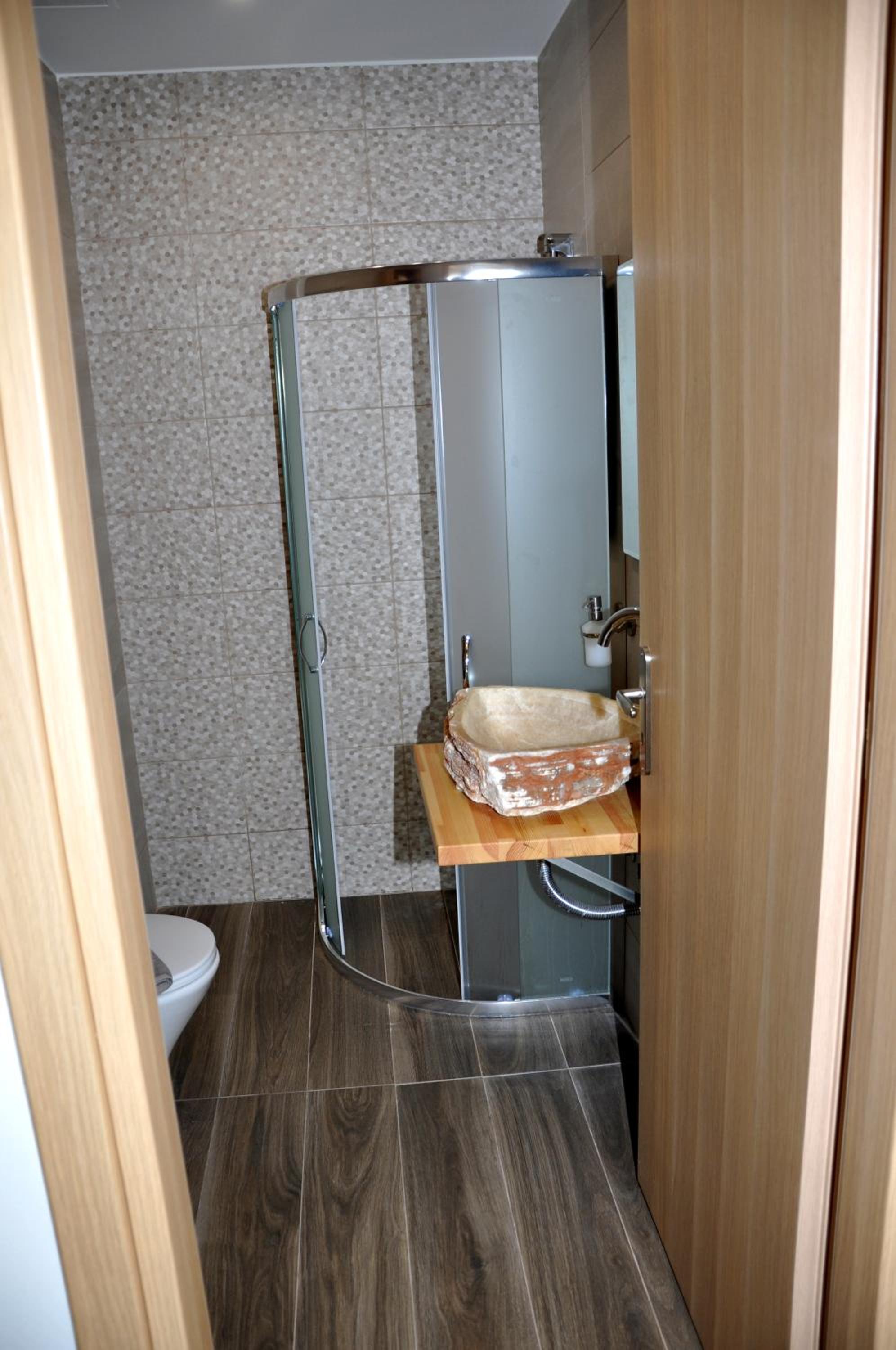 Photo 29