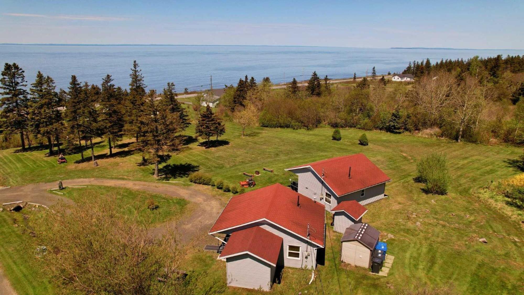 Stargazers Cove Cottages Blue Heron