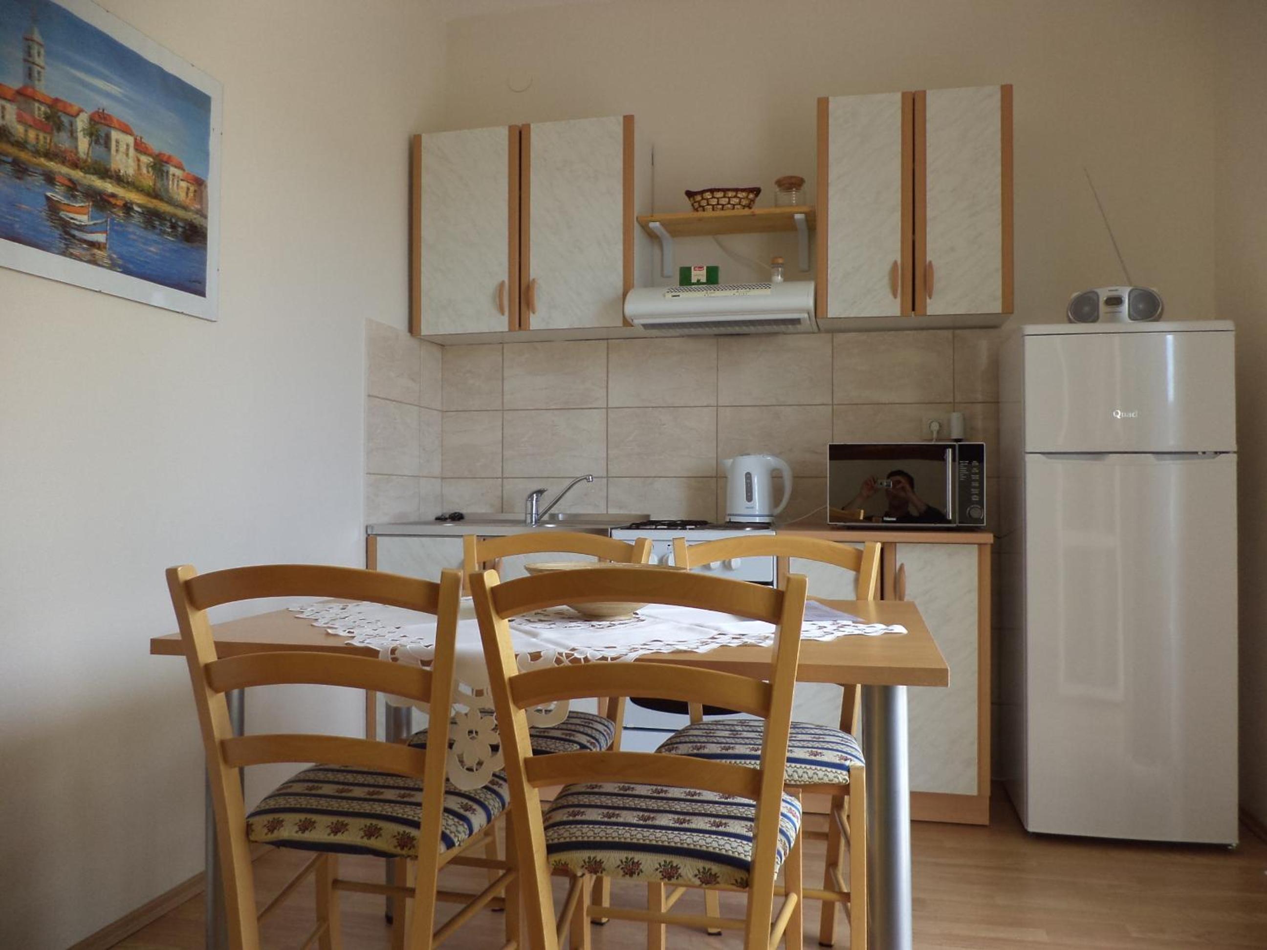 Apartments & Rooms Abba
