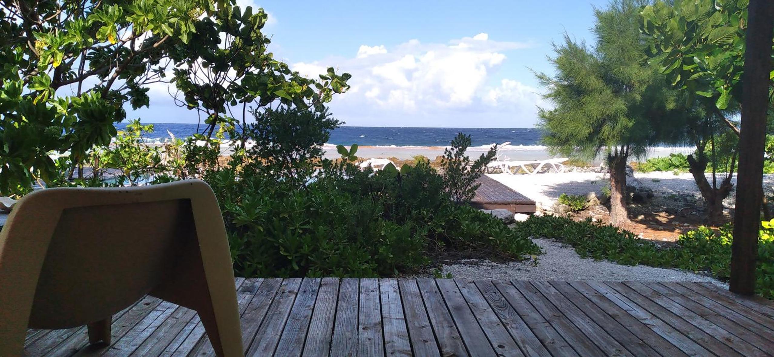 FAKARAVA - Teariki Lodge 1 view 5