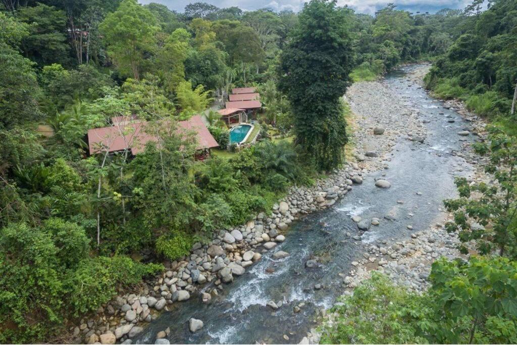 Tortuga Premium Riverfront Jungle Villa with Jacuzzi and Pool