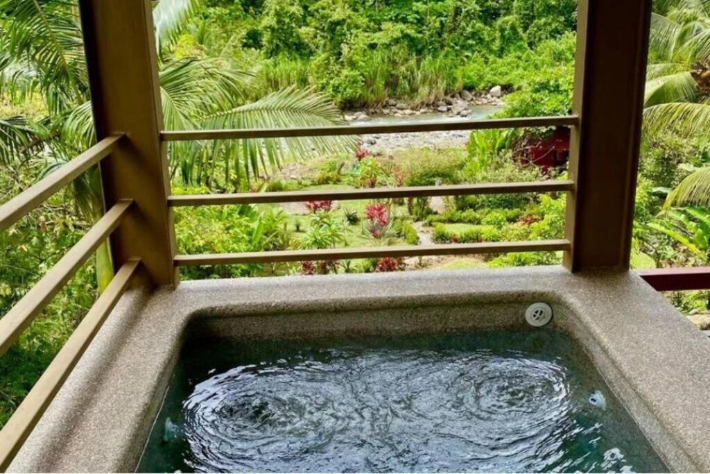 Sloth Premium Riverfront Jungle Villa with Jacuzzi and Pool