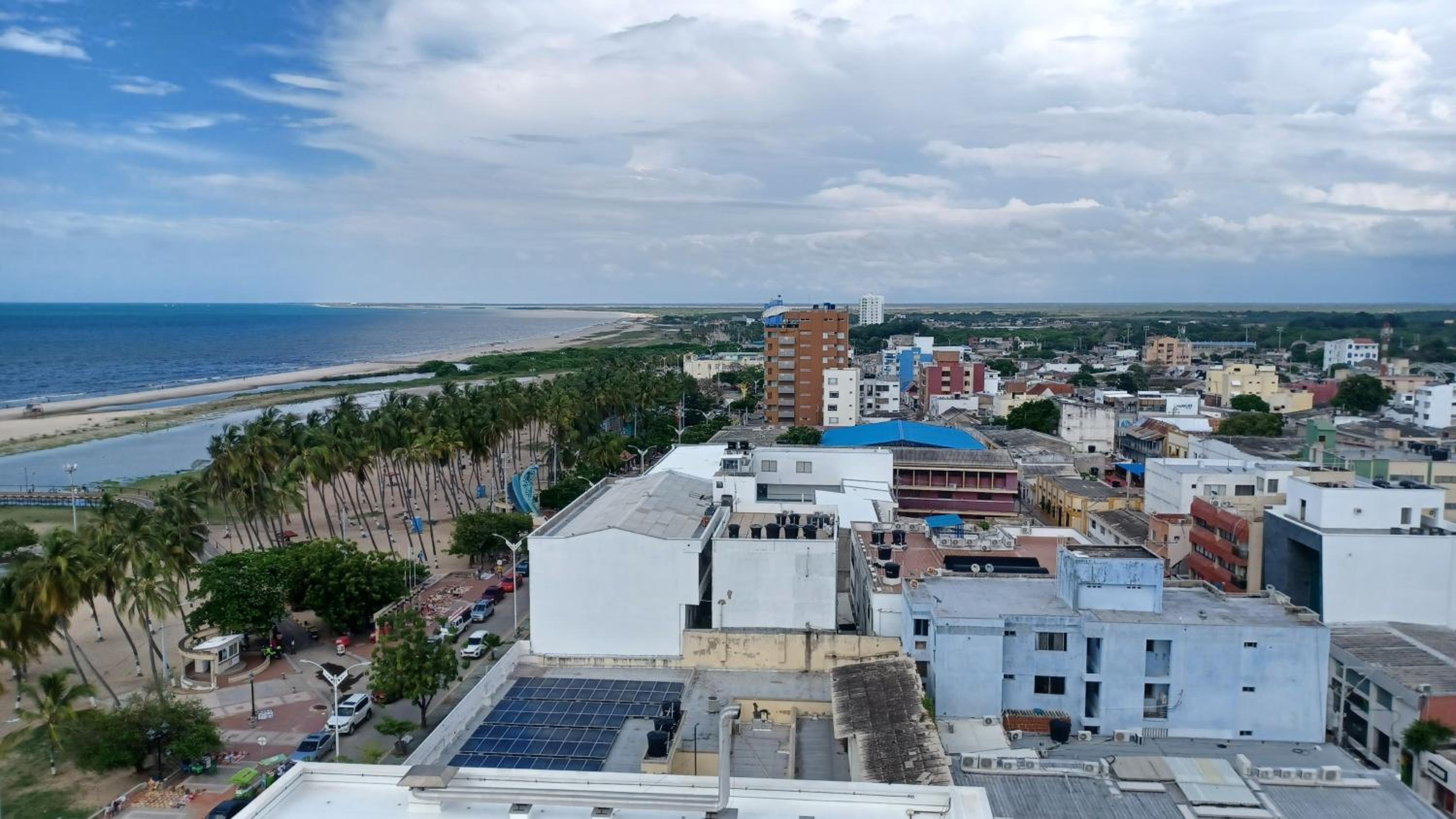 RH04 Espectacular apto edificio frente a la playa, 2 habitaciones, bien iluminado y espacioso - Property Image 10