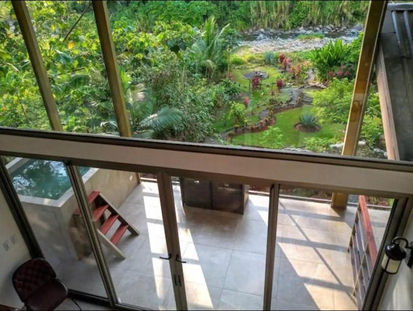 Sloth Premium Riverfront Jungle Villa with Jacuzzi and Pool