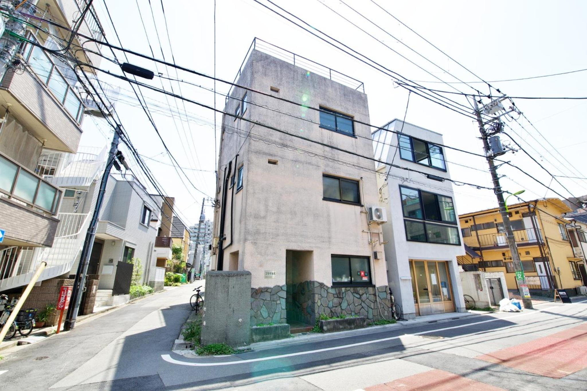 PLAZA IKEJIRI 201