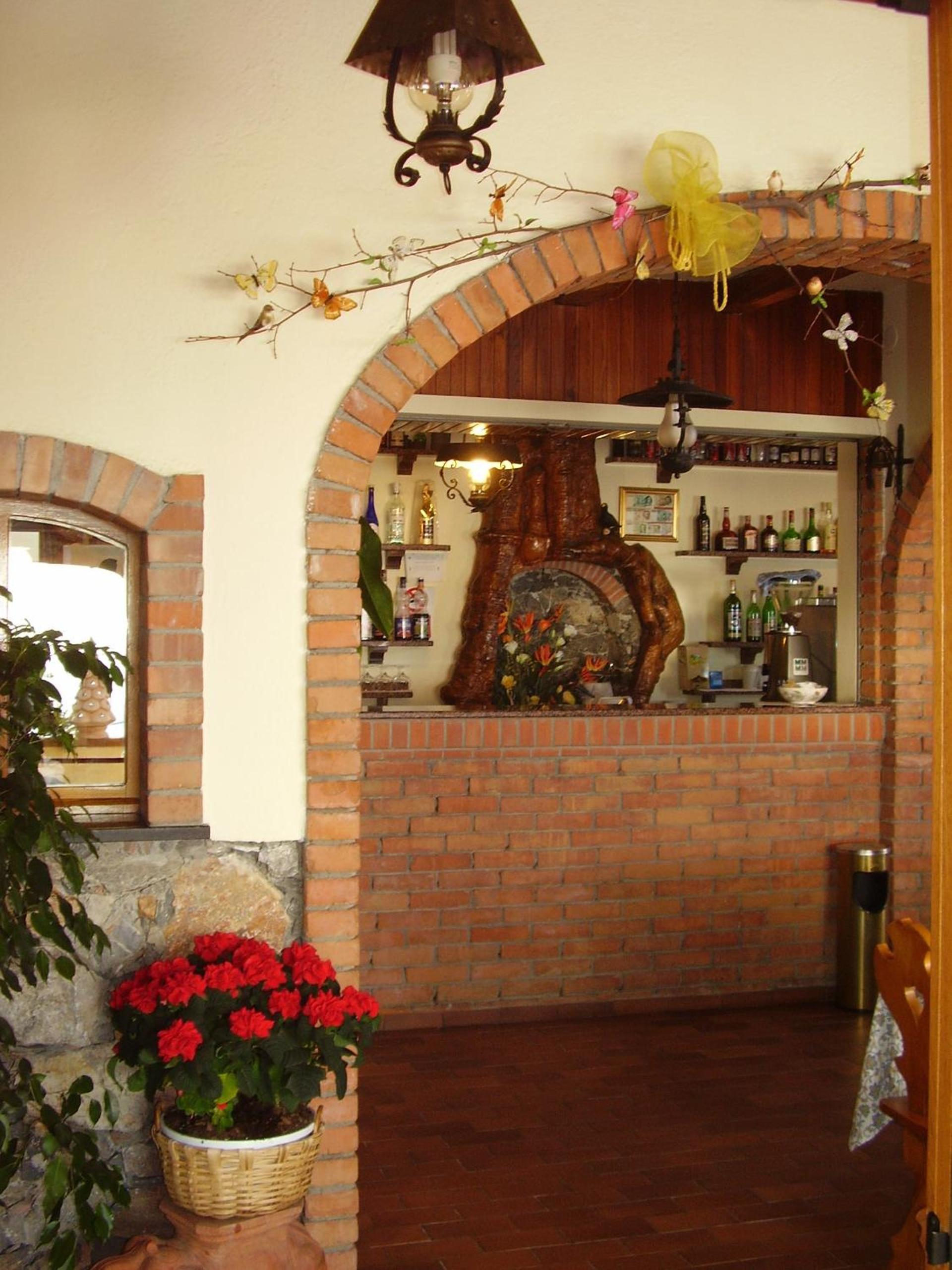 Photo 34