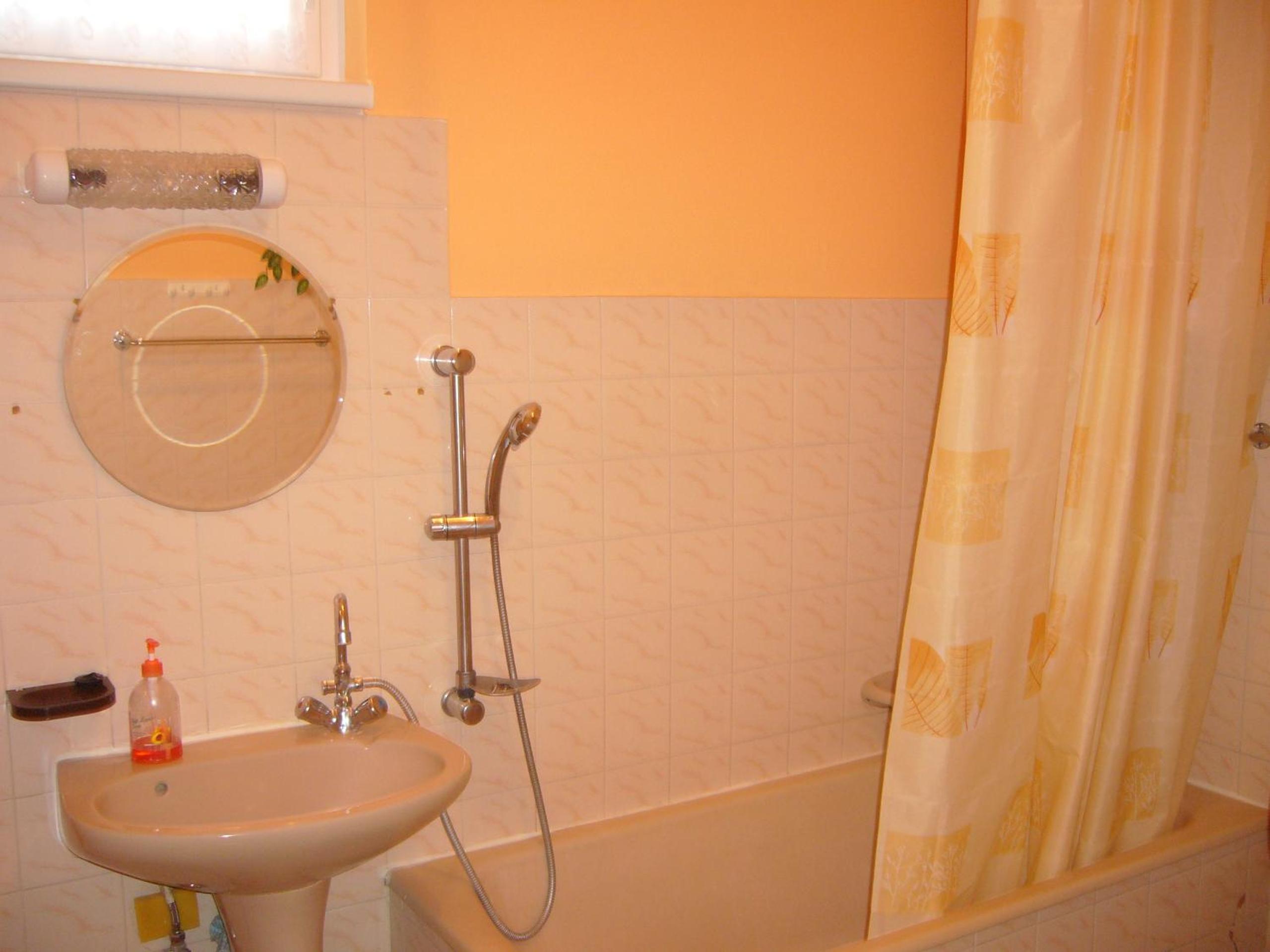 Ország Apartmanház