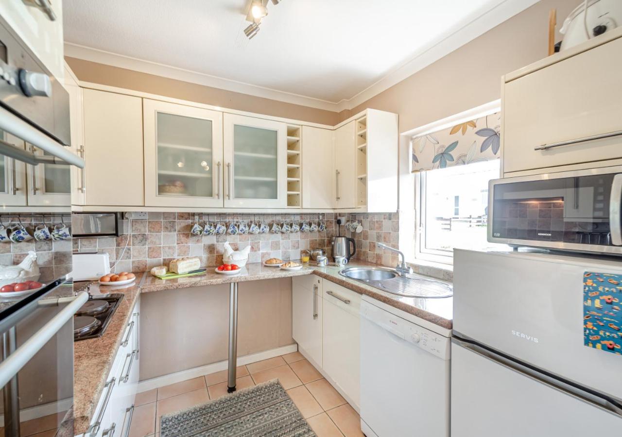 4 Bed in Morfa Nefyn oc-bow10