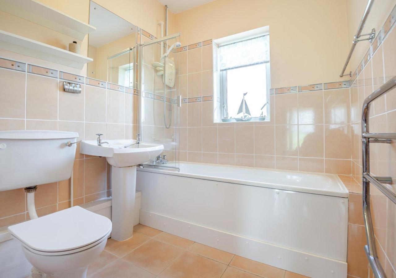 4 Bed in Morfa Nefyn oc-bow10