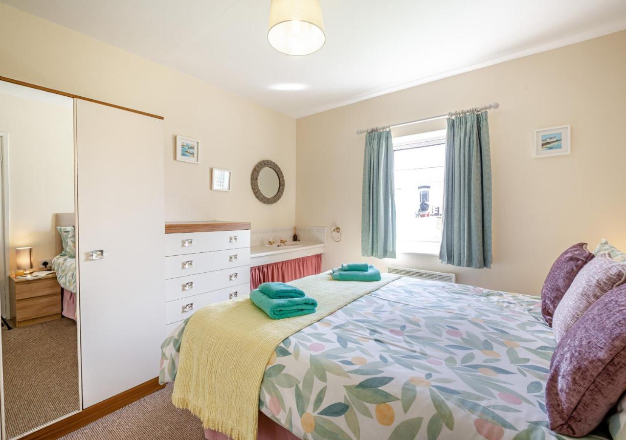 4 Bed in Morfa Nefyn oc-bow10