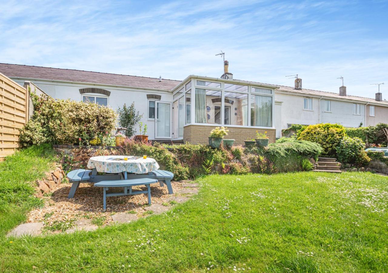 4 Bed in Morfa Nefyn oc-bow10