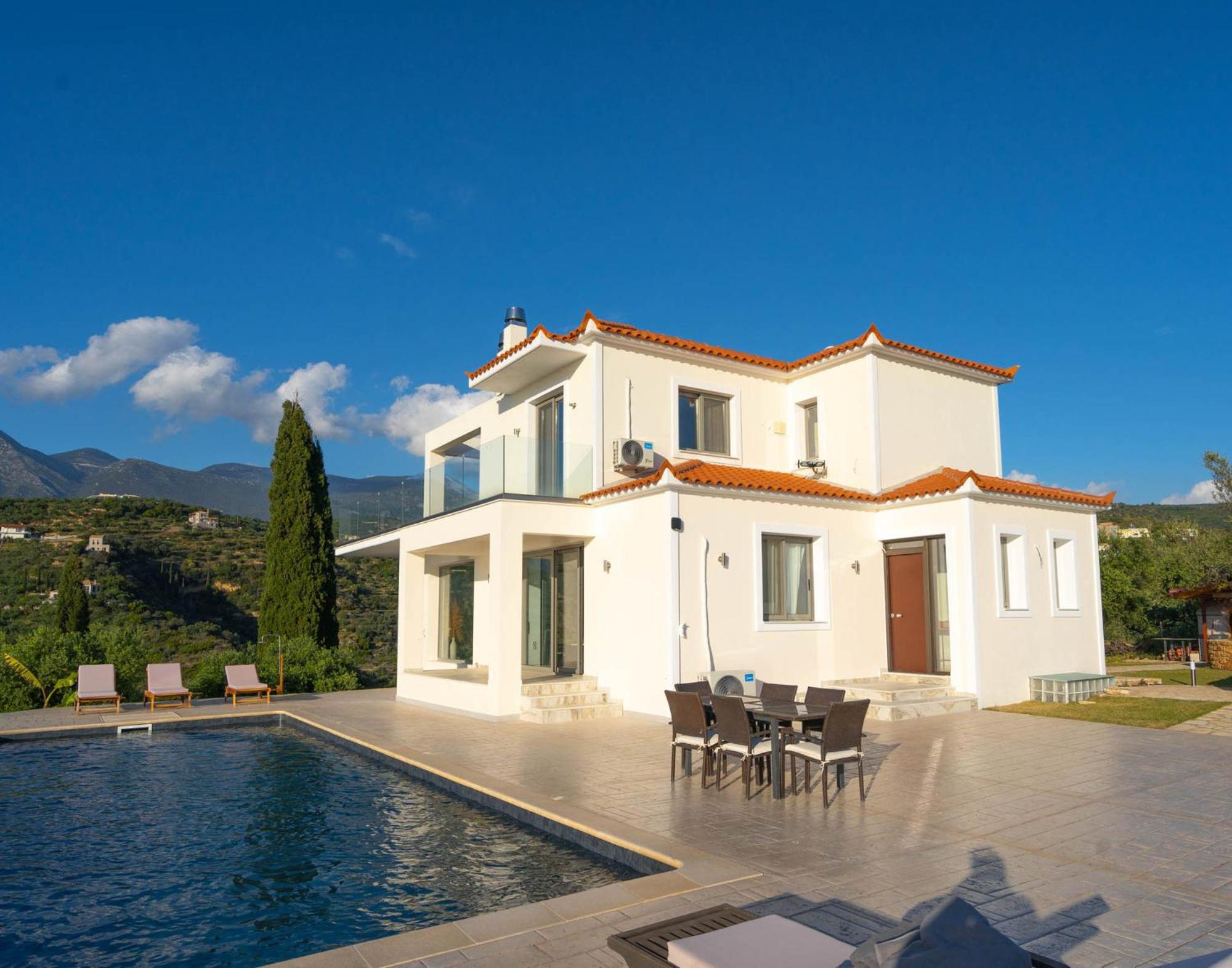 Villa Sadova Private pool Panoramic view view 3
