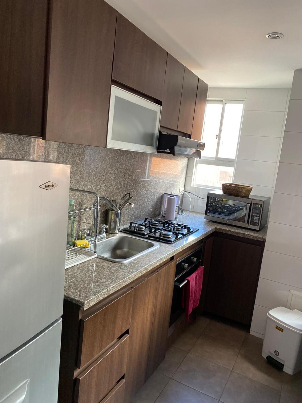 Apartamento con terraza privada- Clinica Reina Sofía