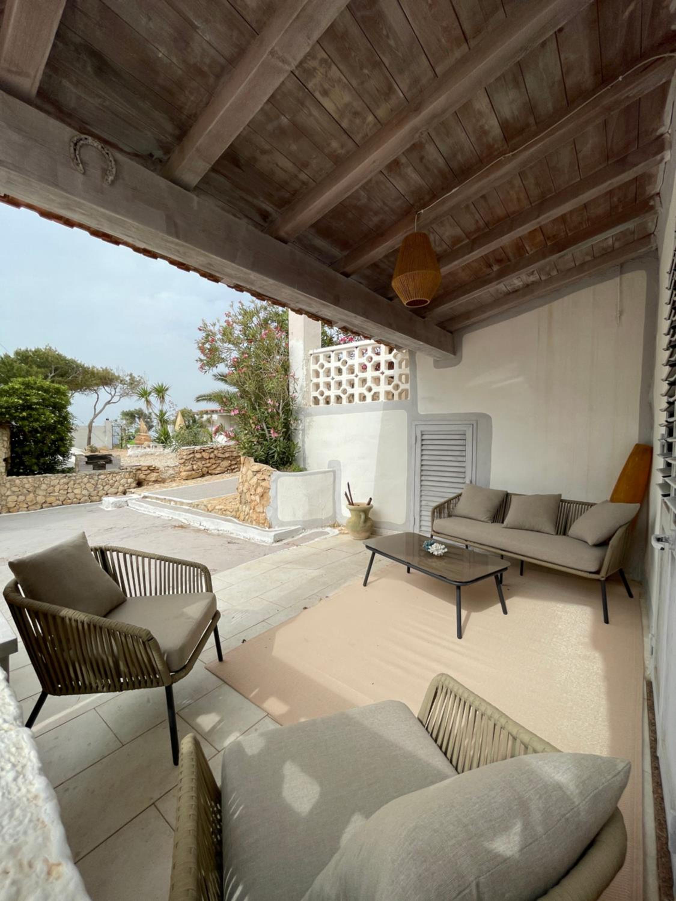 B H Lampedusa photo 5