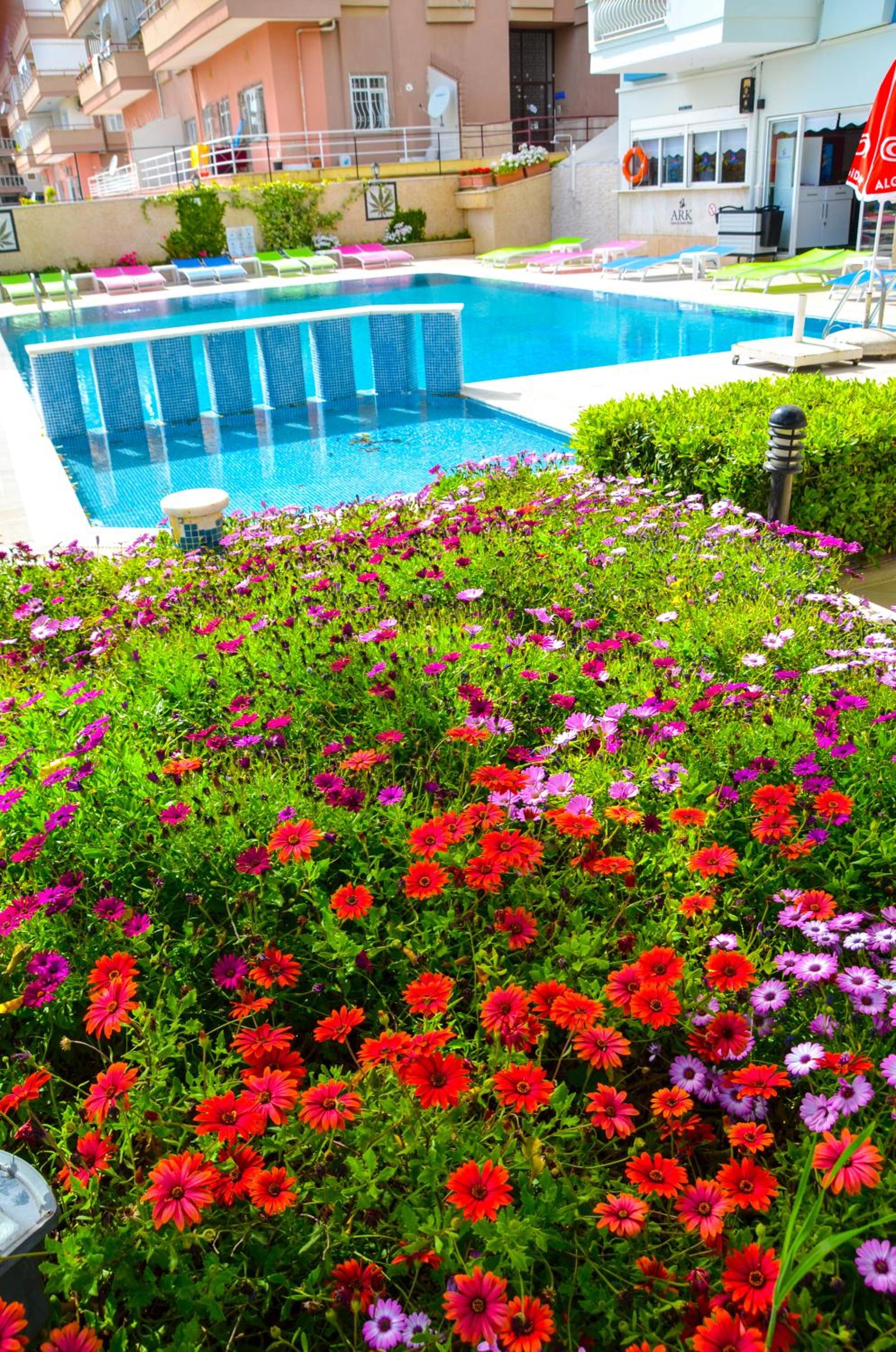 Ark Apart and Suite Hotel - Image 71