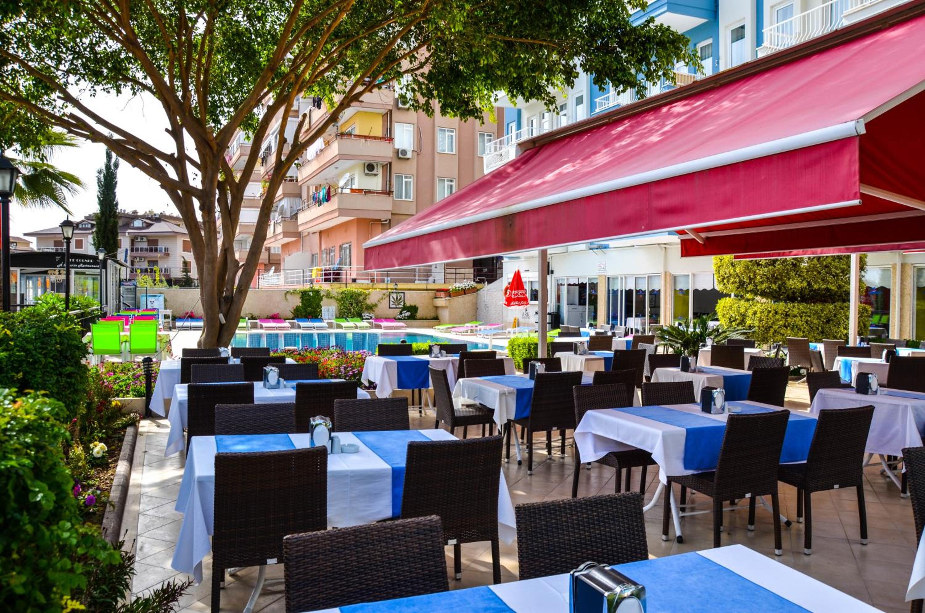 Ark Apart and Suite Hotel - Image 95