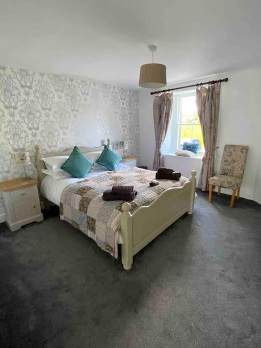 Reeth, Yorkshire, walking & cycling routes