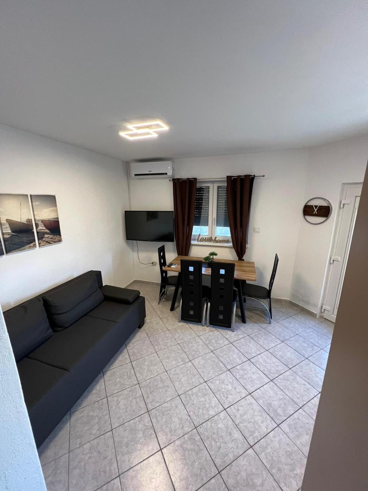 Apartmani Frane