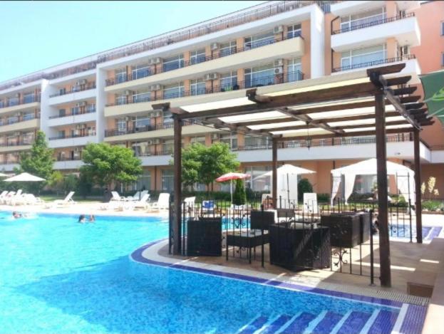 Grand Kamelia Holiday Complex