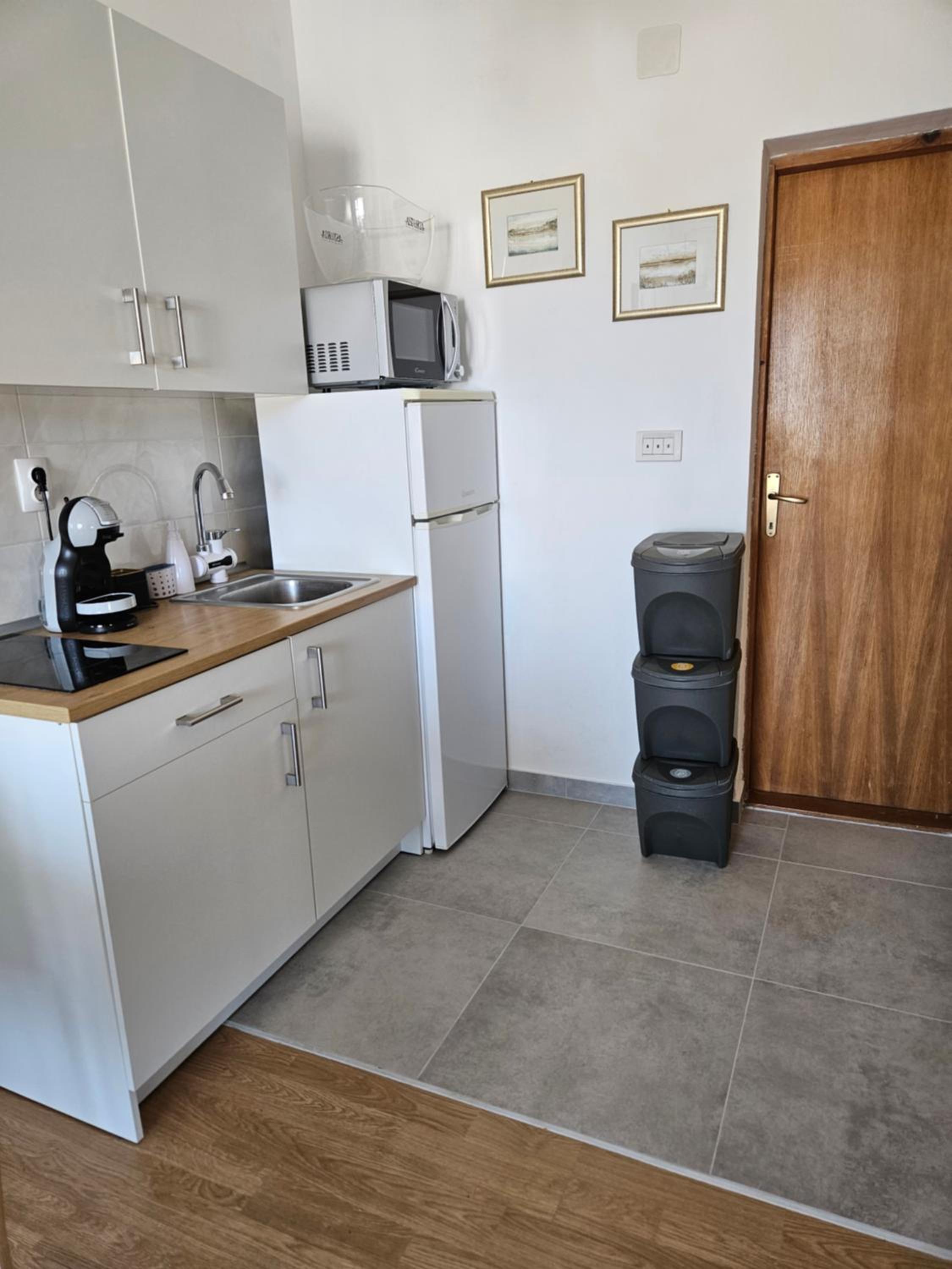 Studio apartment PEGGY view 4