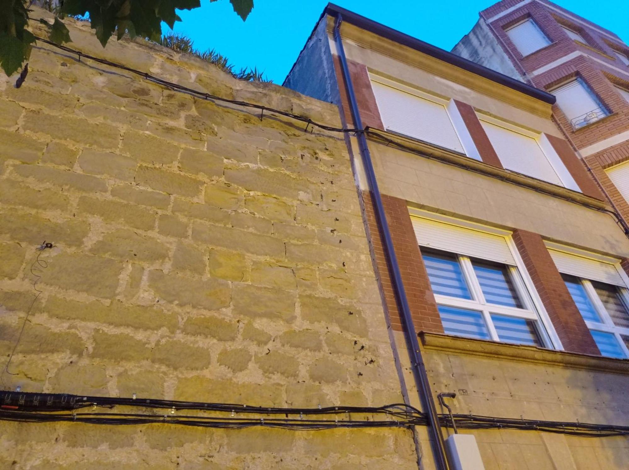 Apartamentos La Muralla
