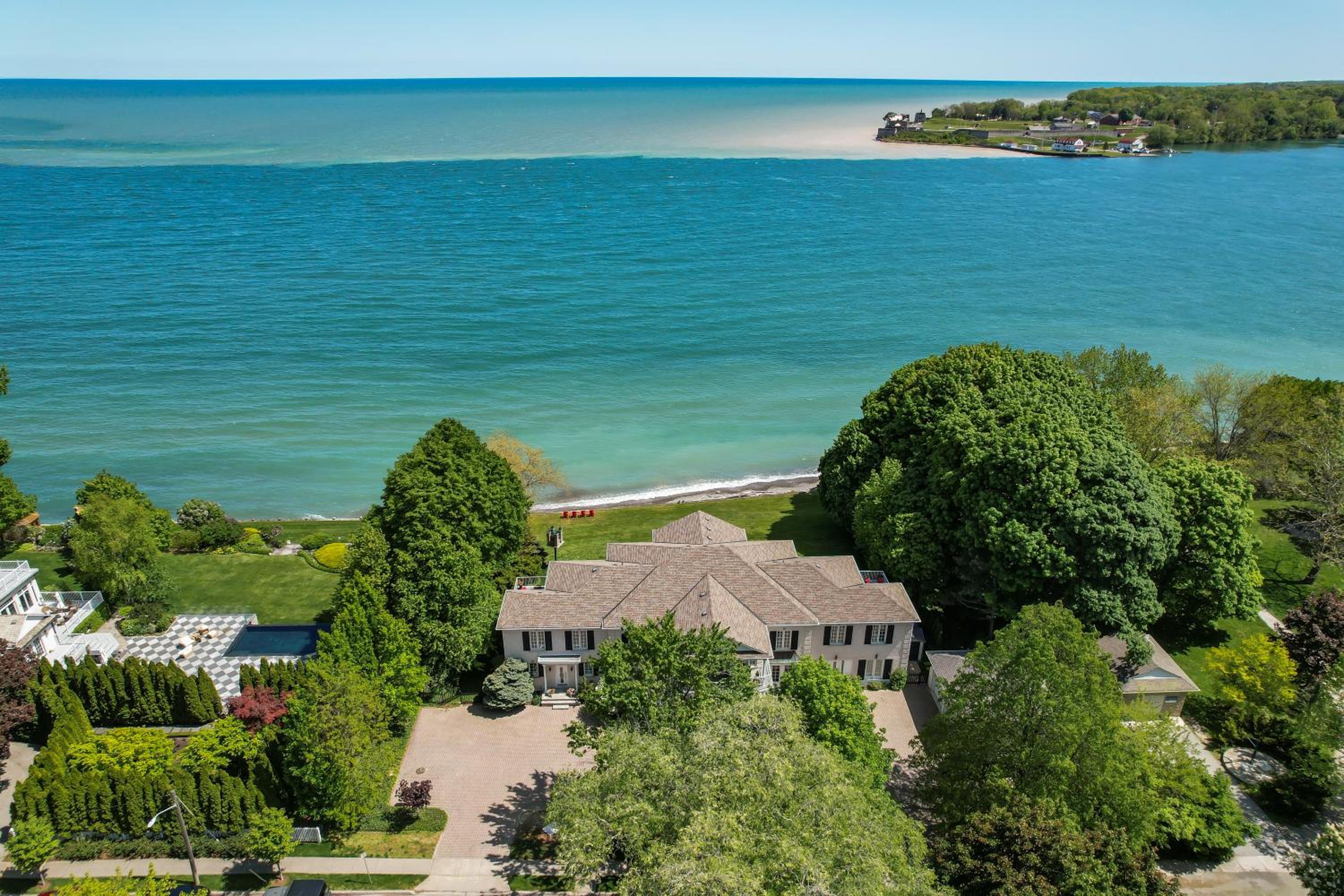Somerset - A Private Retreat