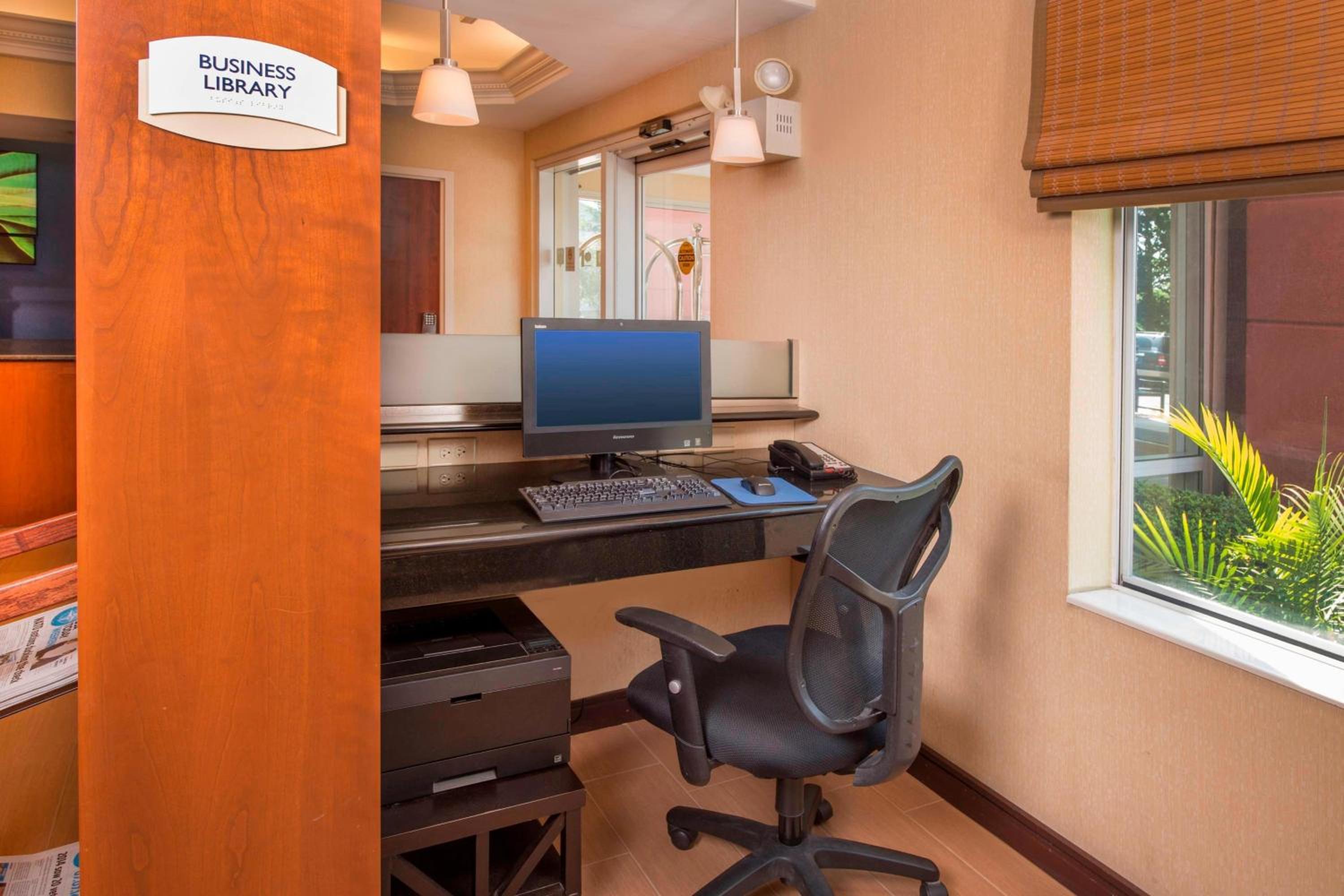 Fairfield Inn Dulles Airport Chantilly - Property Image 6