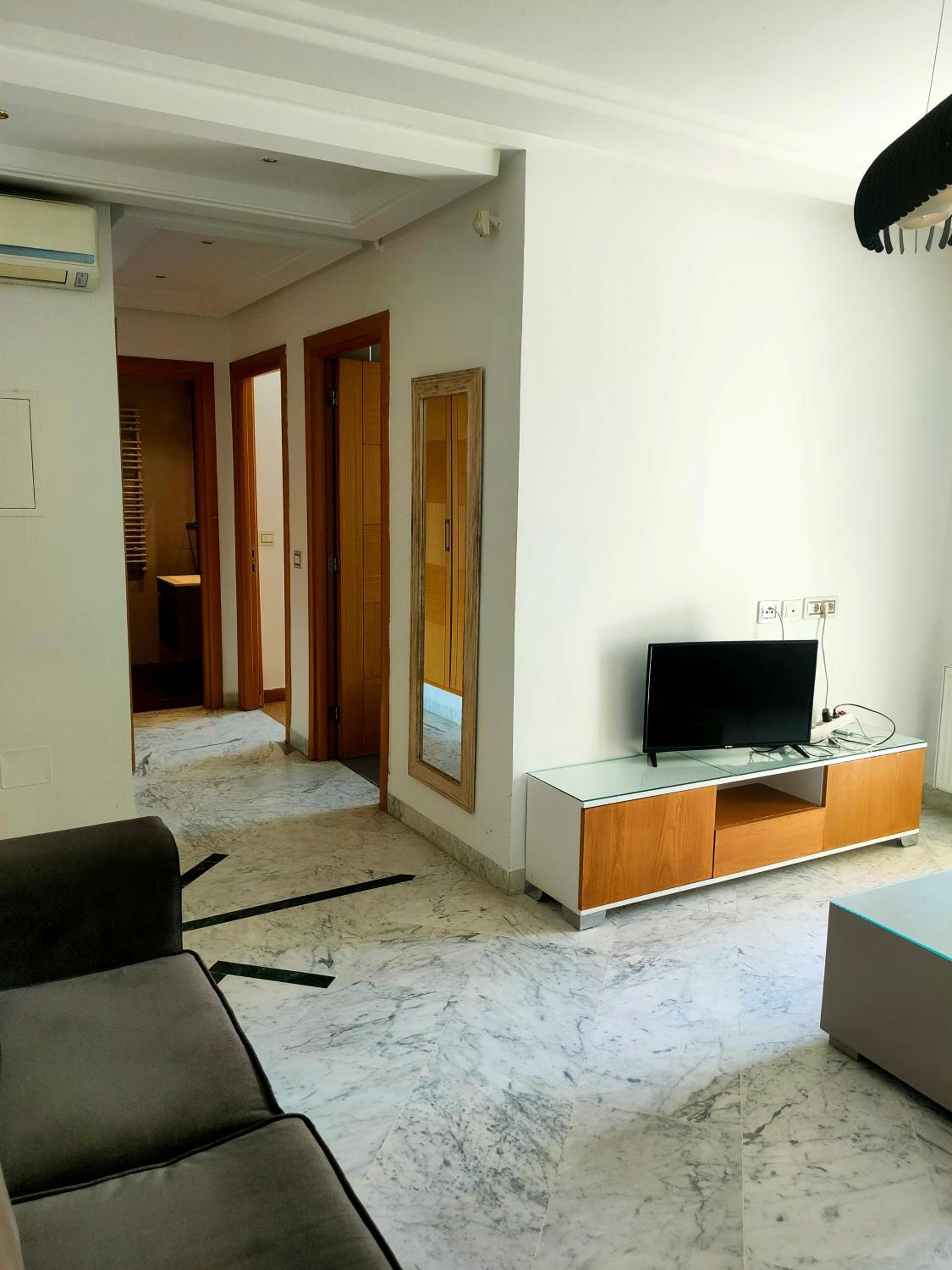 luxe & VIP appartement a côté de tunsia mall lac 2 view 3