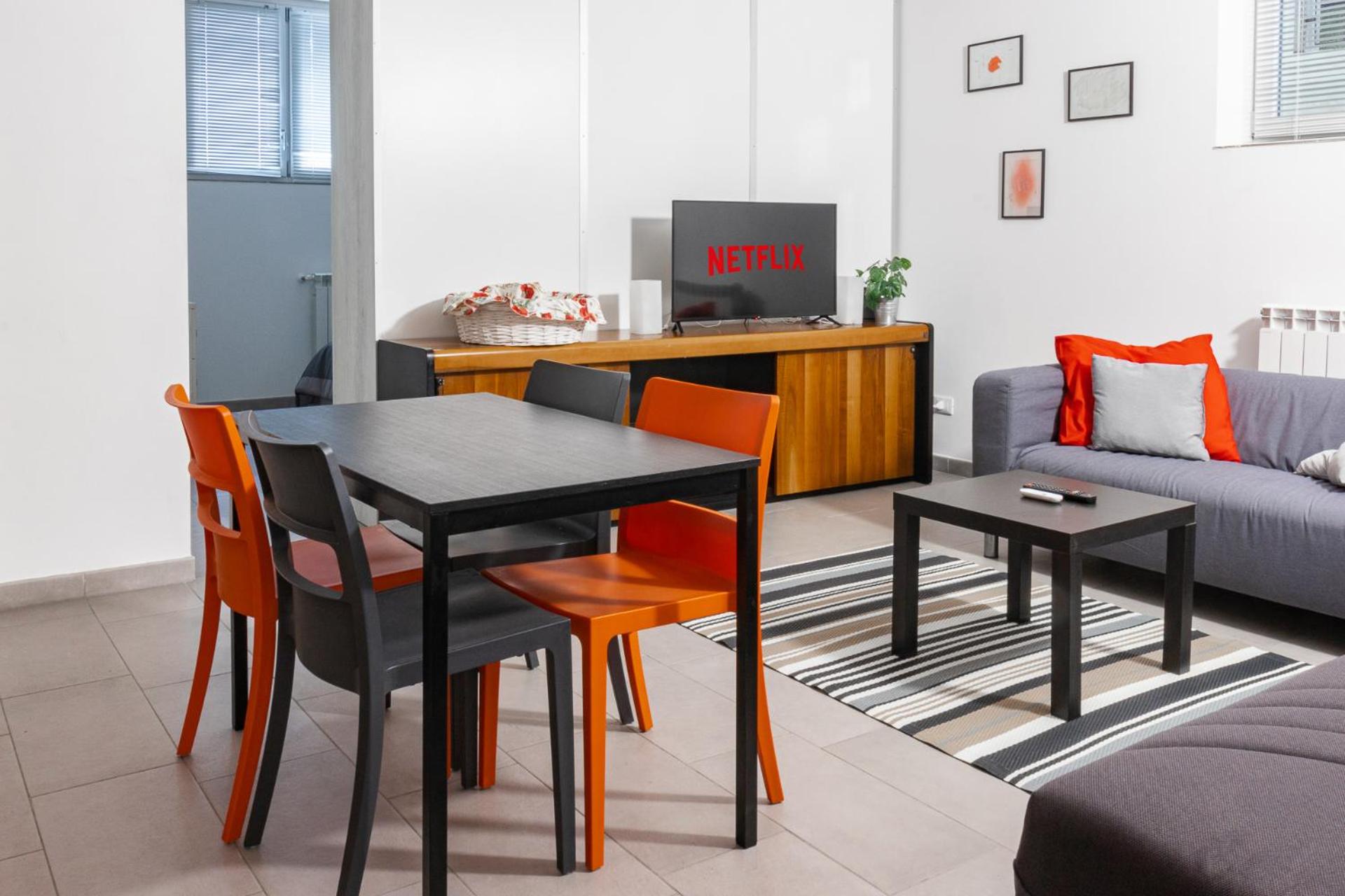 Varese Vacations - Staurenghi Red Apartment - Property Image 1