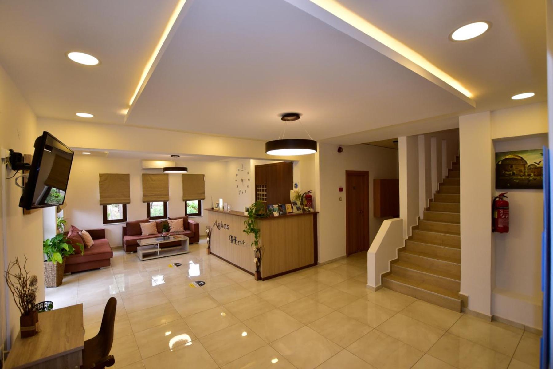 Hotel Aghas Paleochora photo 3