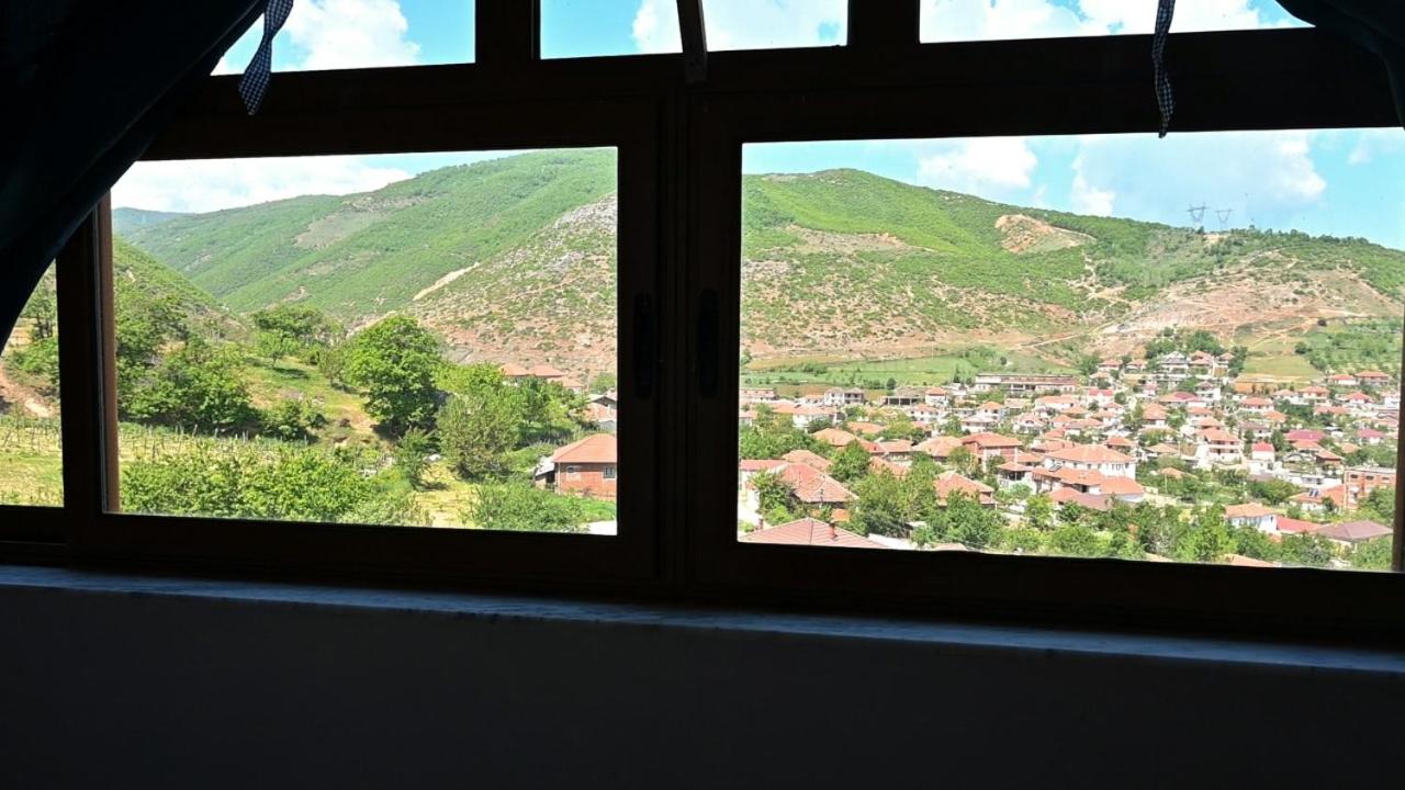 Vila Topalli