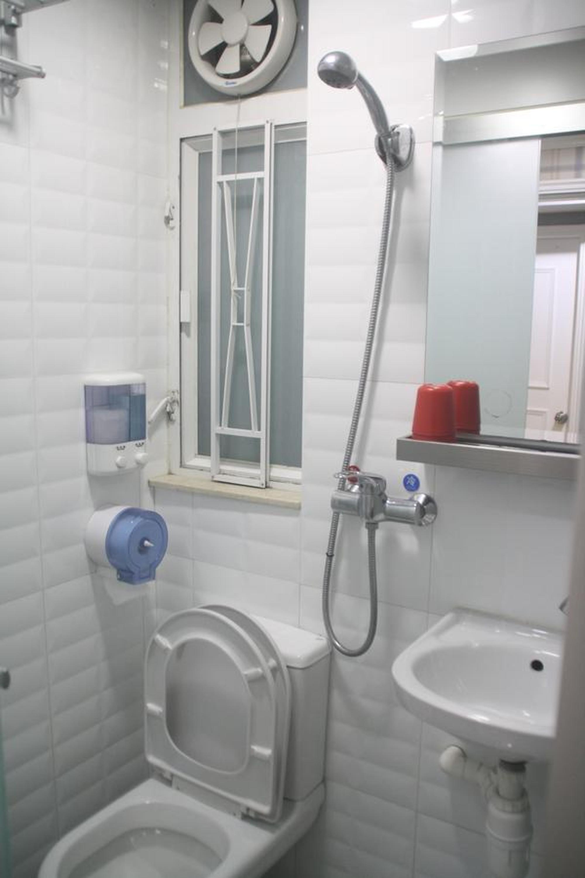 K & B Hostel