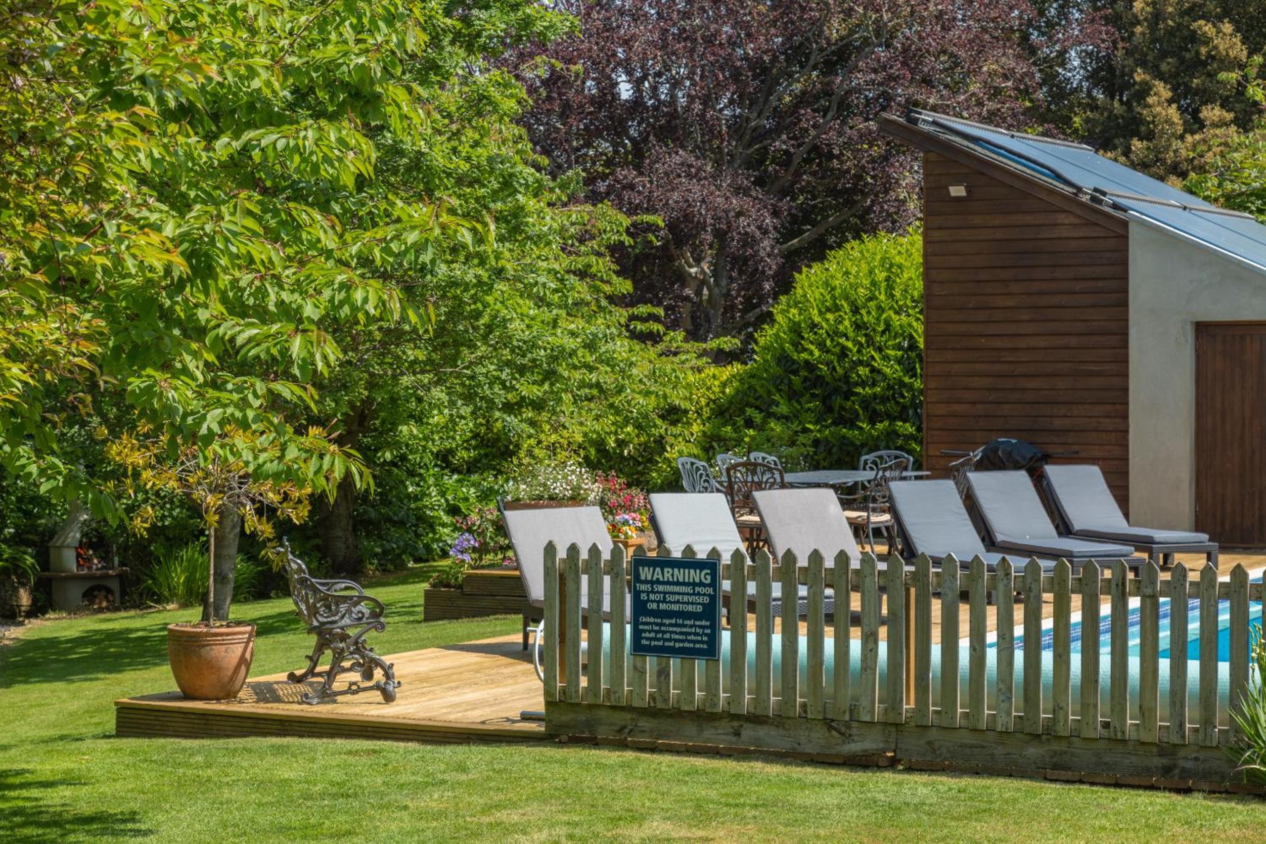 Luccombe Villa Holiday Apartments