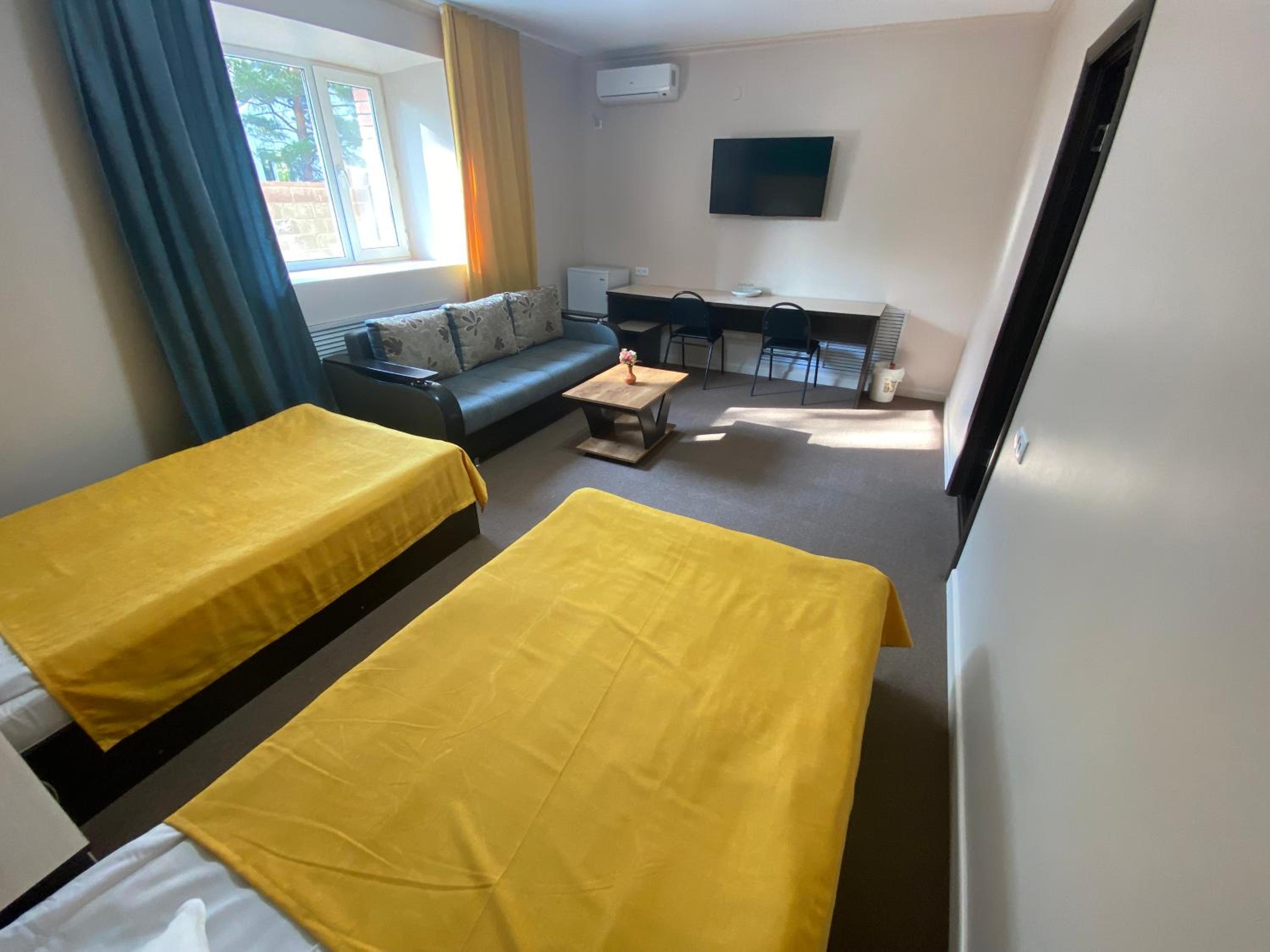 Ulpan Mini Hotel — photo 32